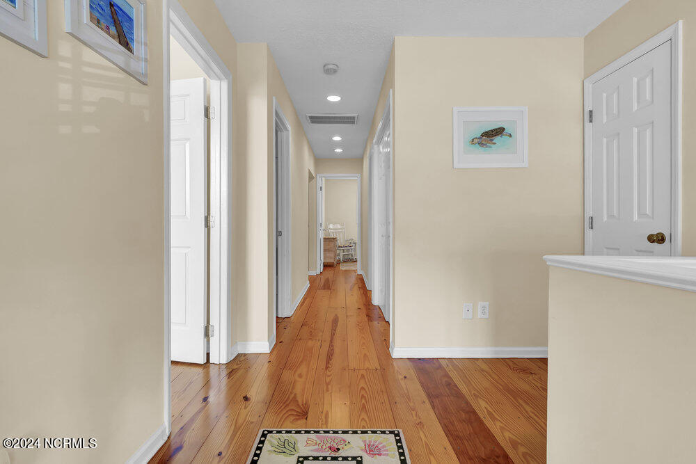 622 Sloop Pointe Lane