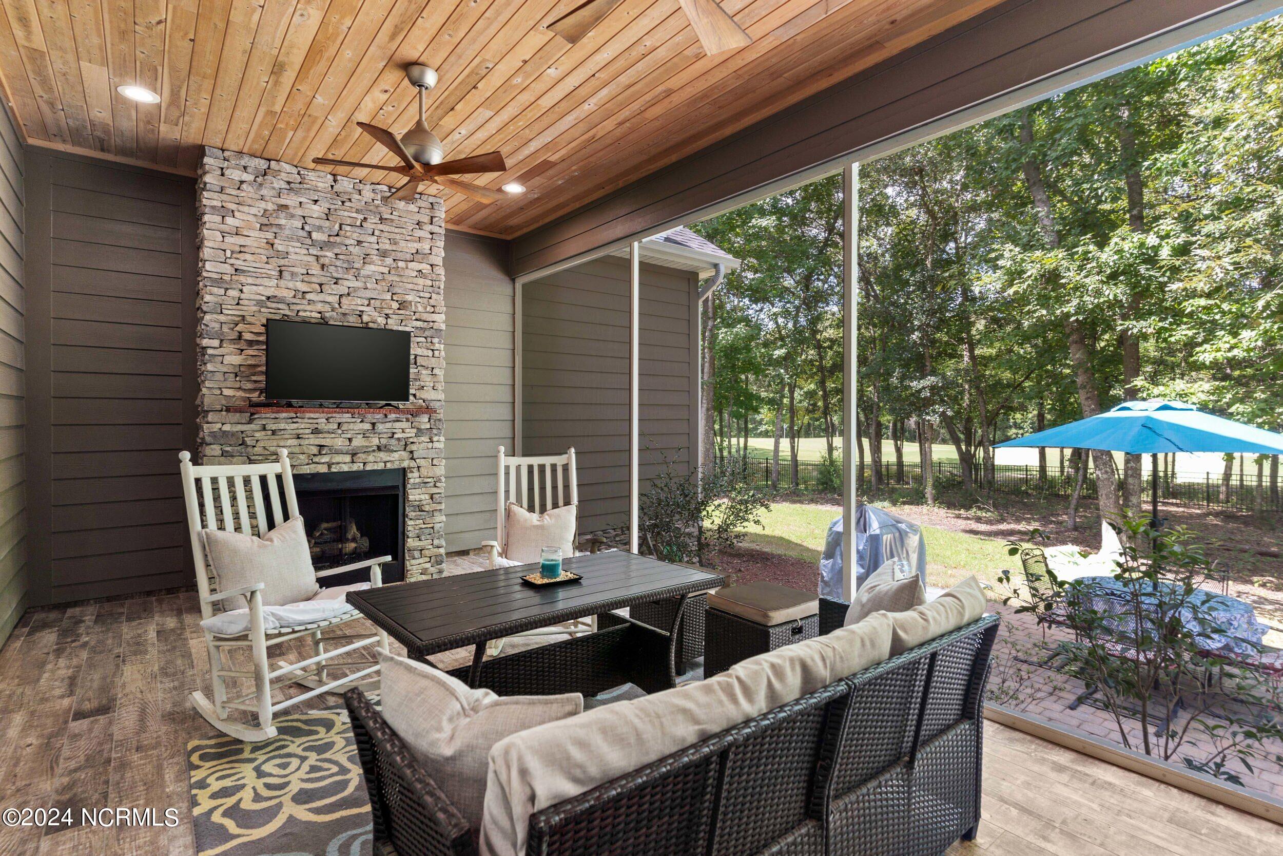 70 Plantation Passage Drive SE