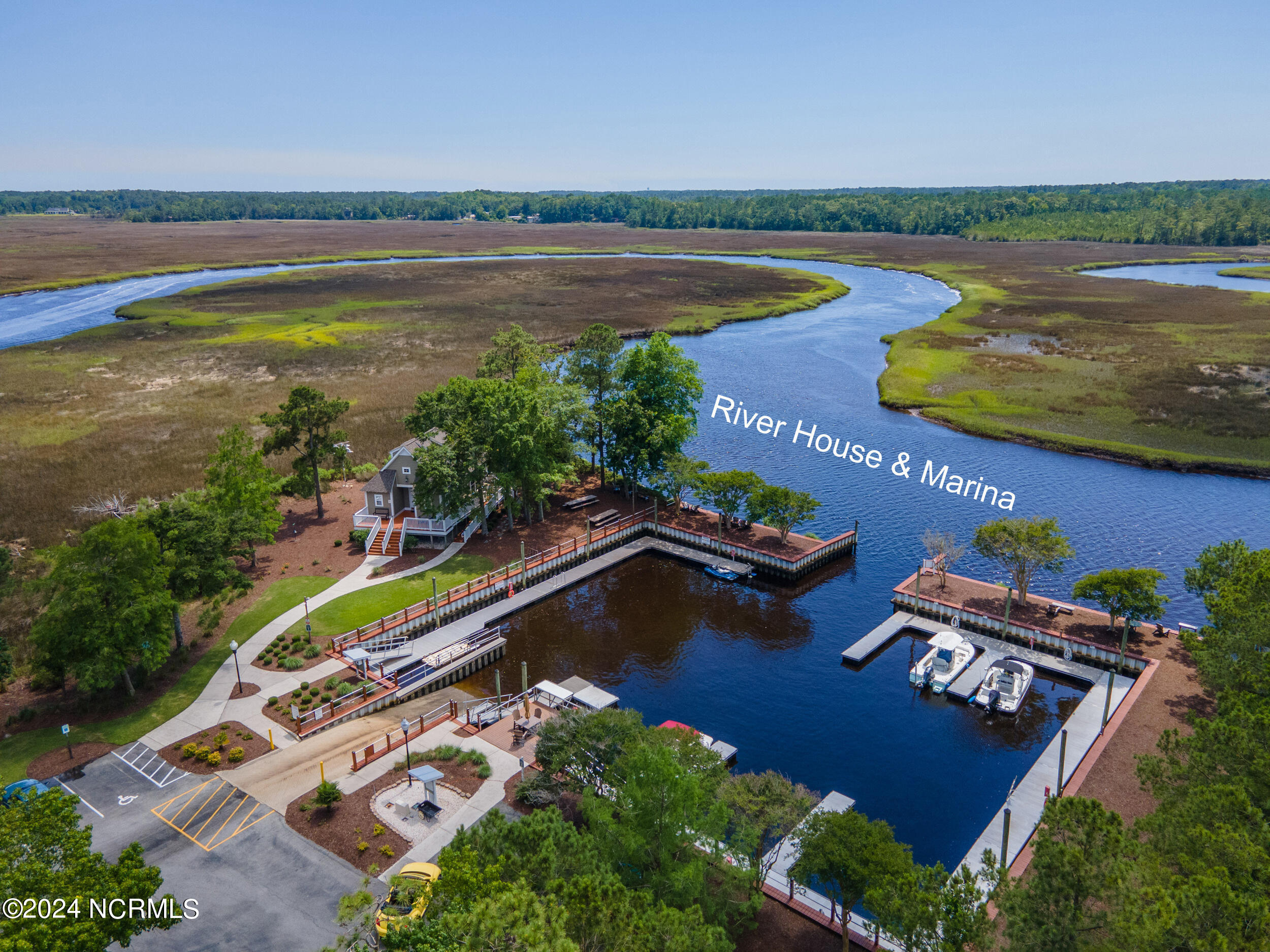 70 Plantation Passage Drive SE