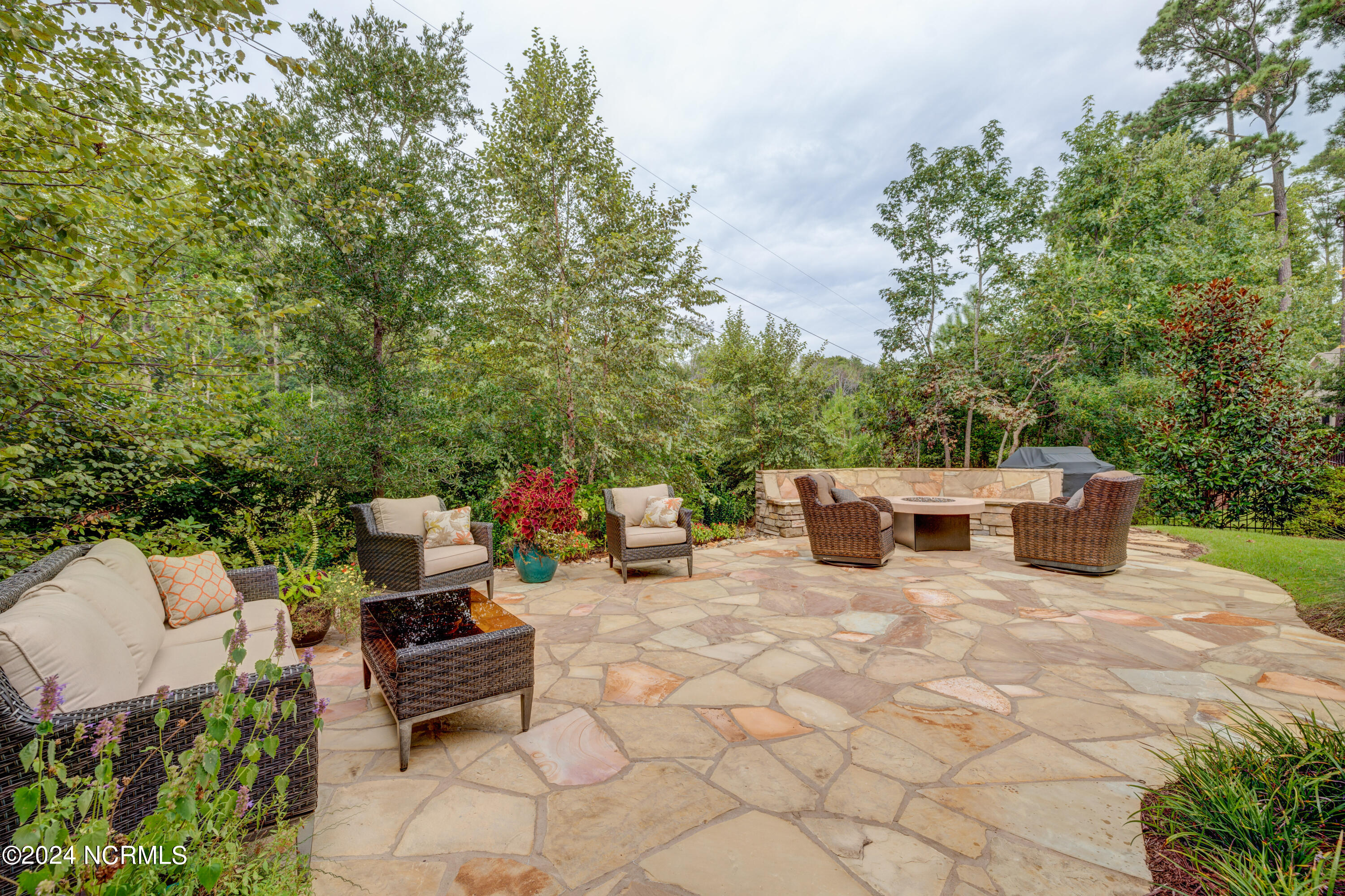 808 Bedminister Lane