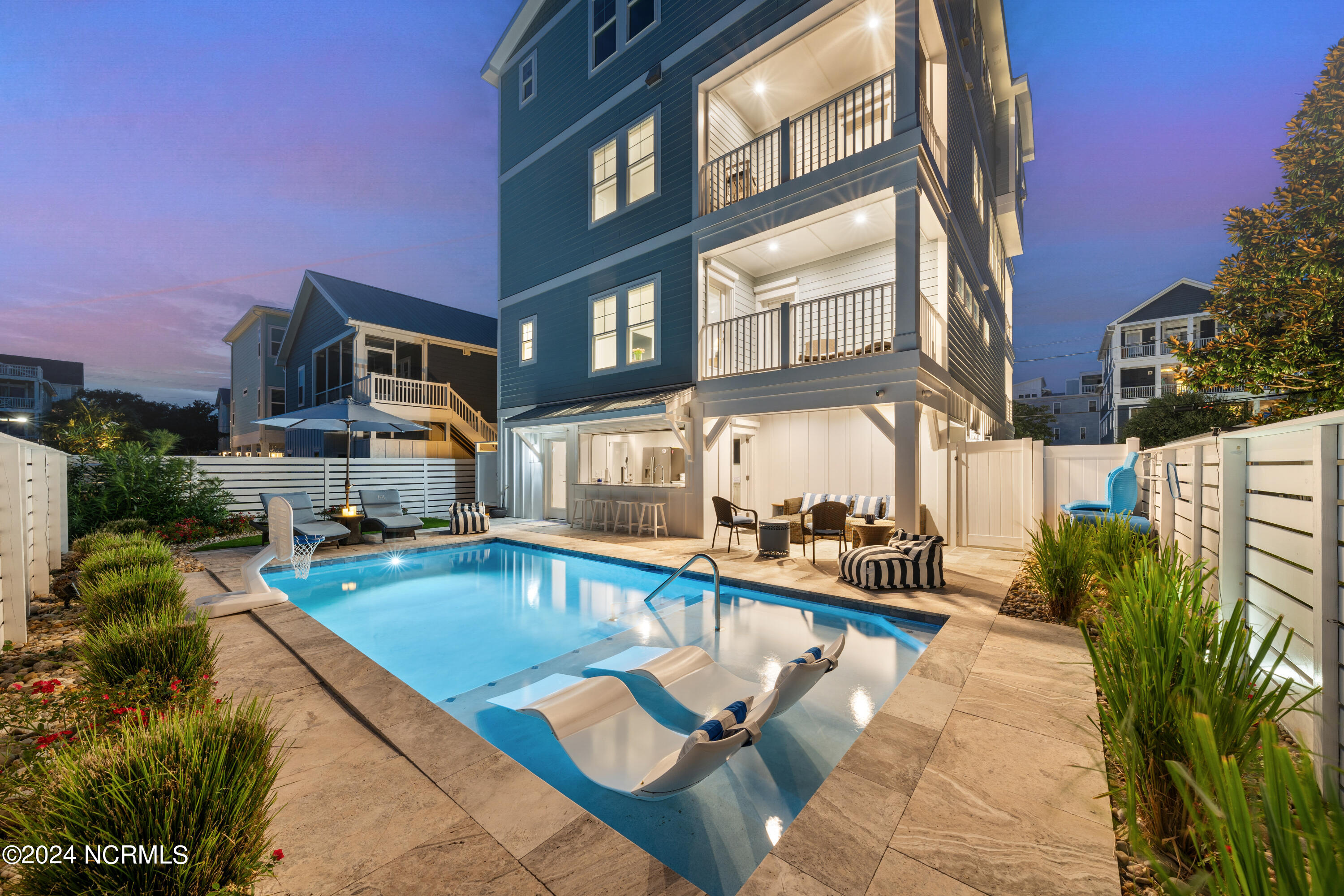 203 South Carolina Avenue