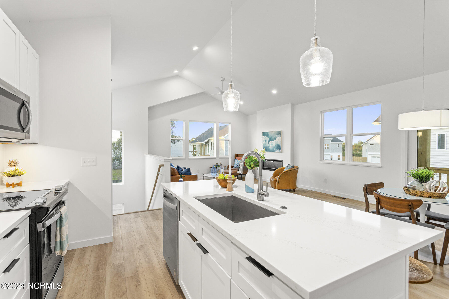 106 Hidden Cove Place