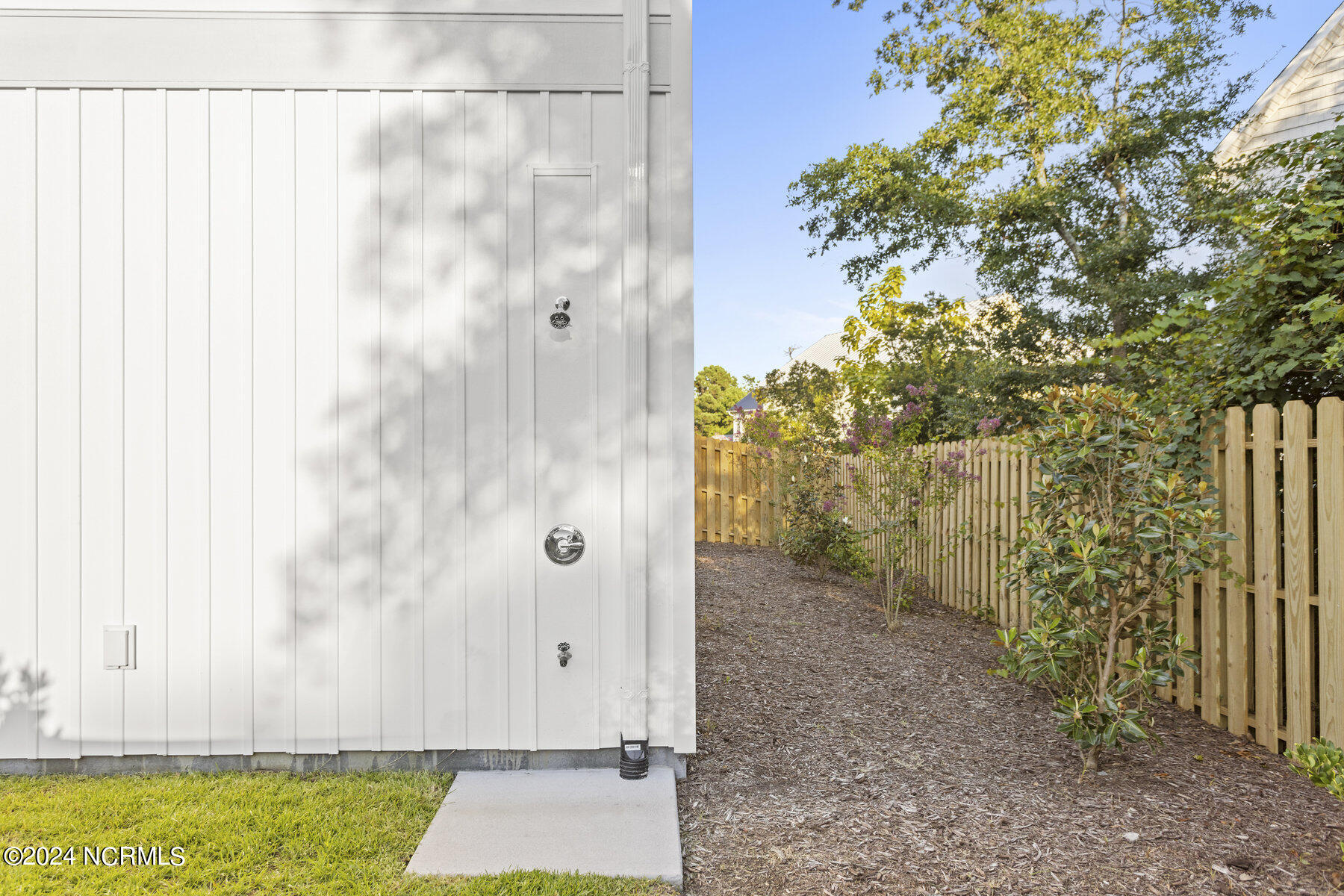 106 Hidden Cove Place