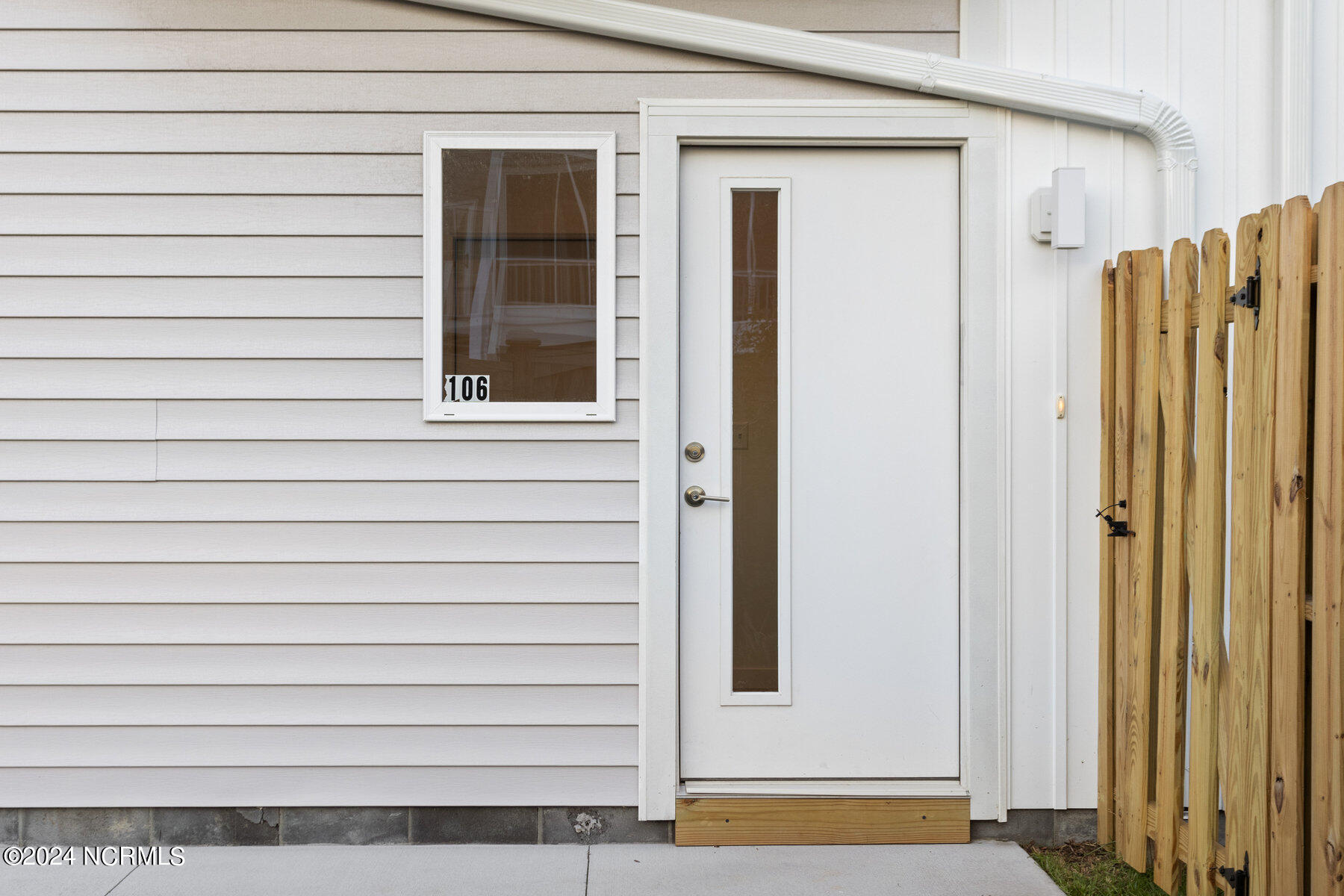 106 Hidden Cove Place