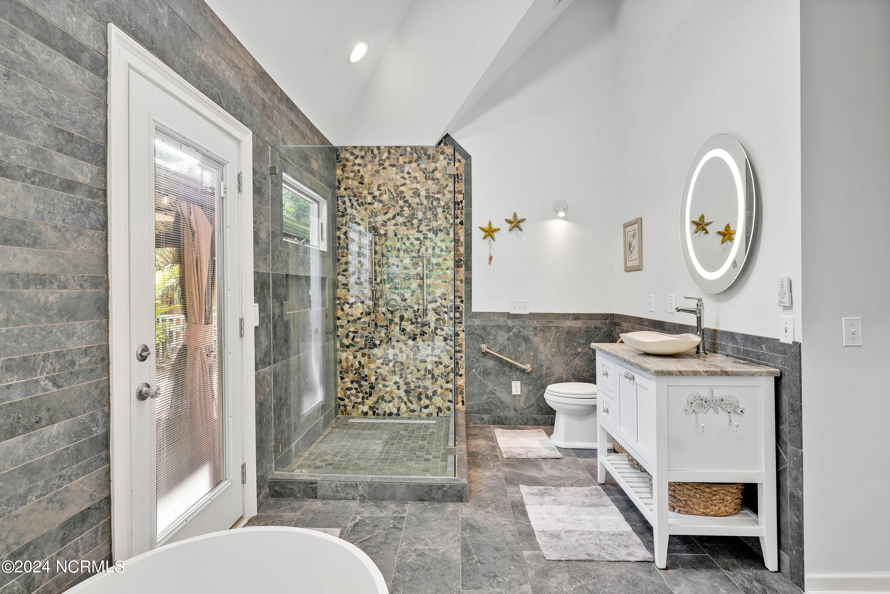2549 Sloop Landing