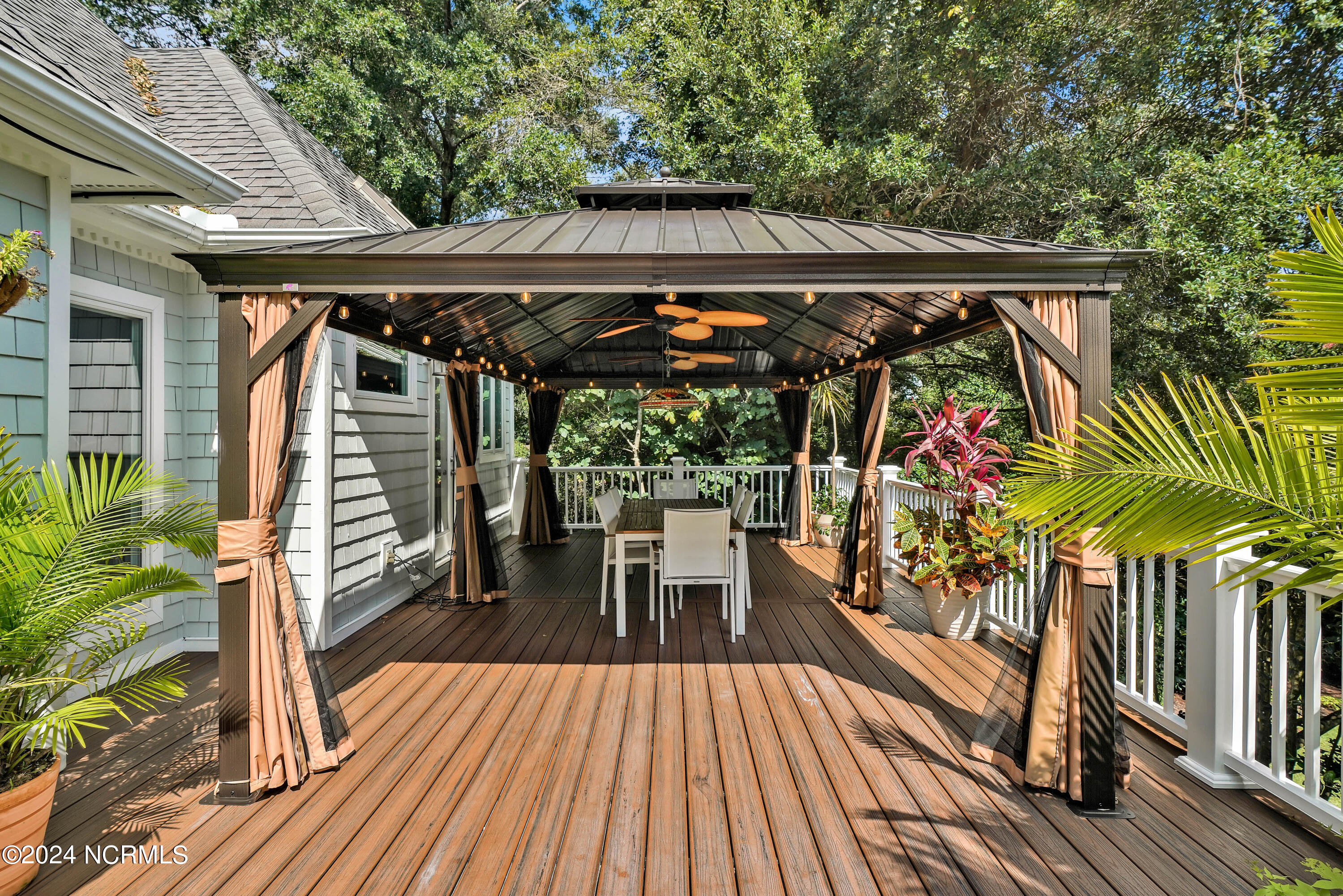 2549 Sloop Landing