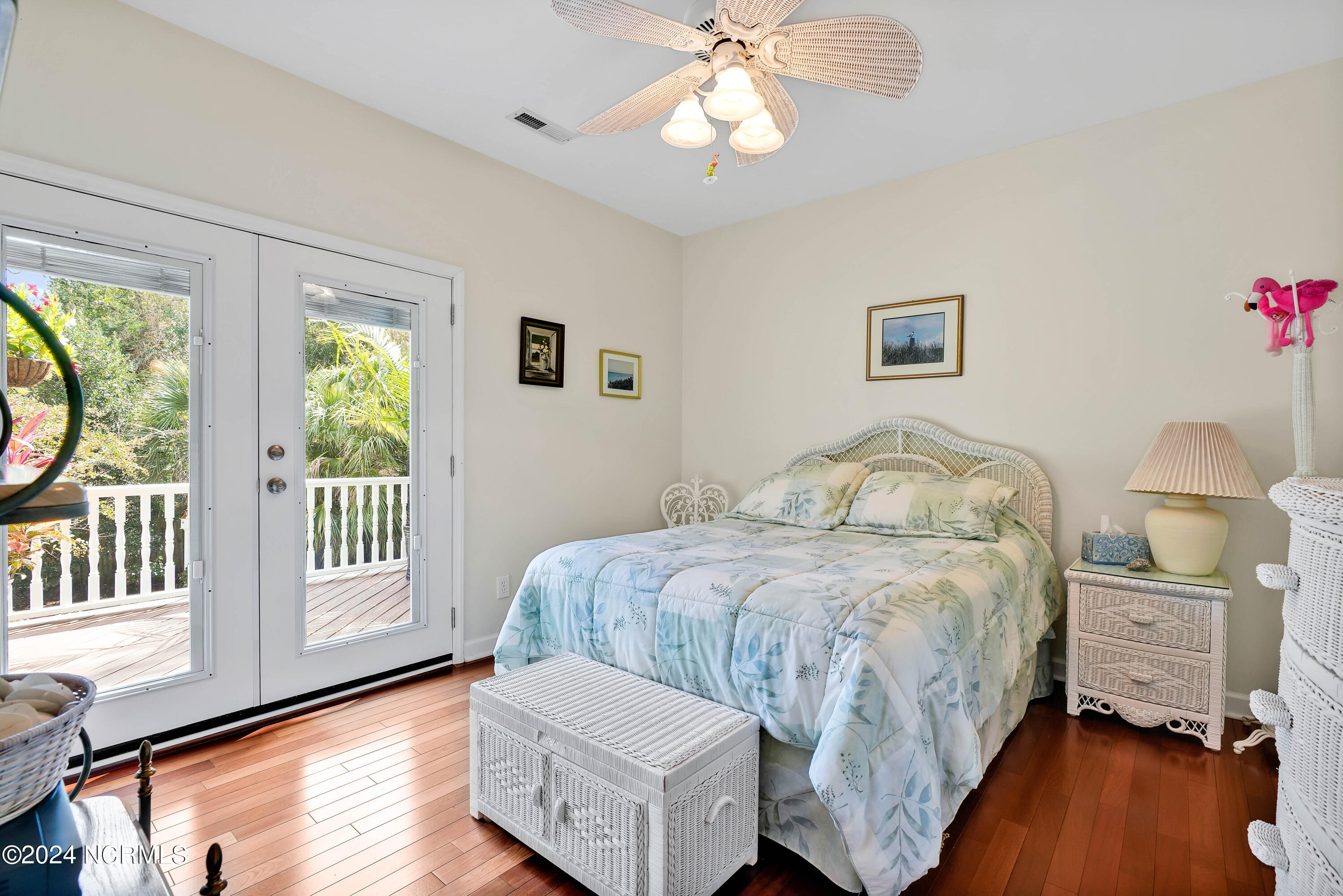 2549 Sloop Landing