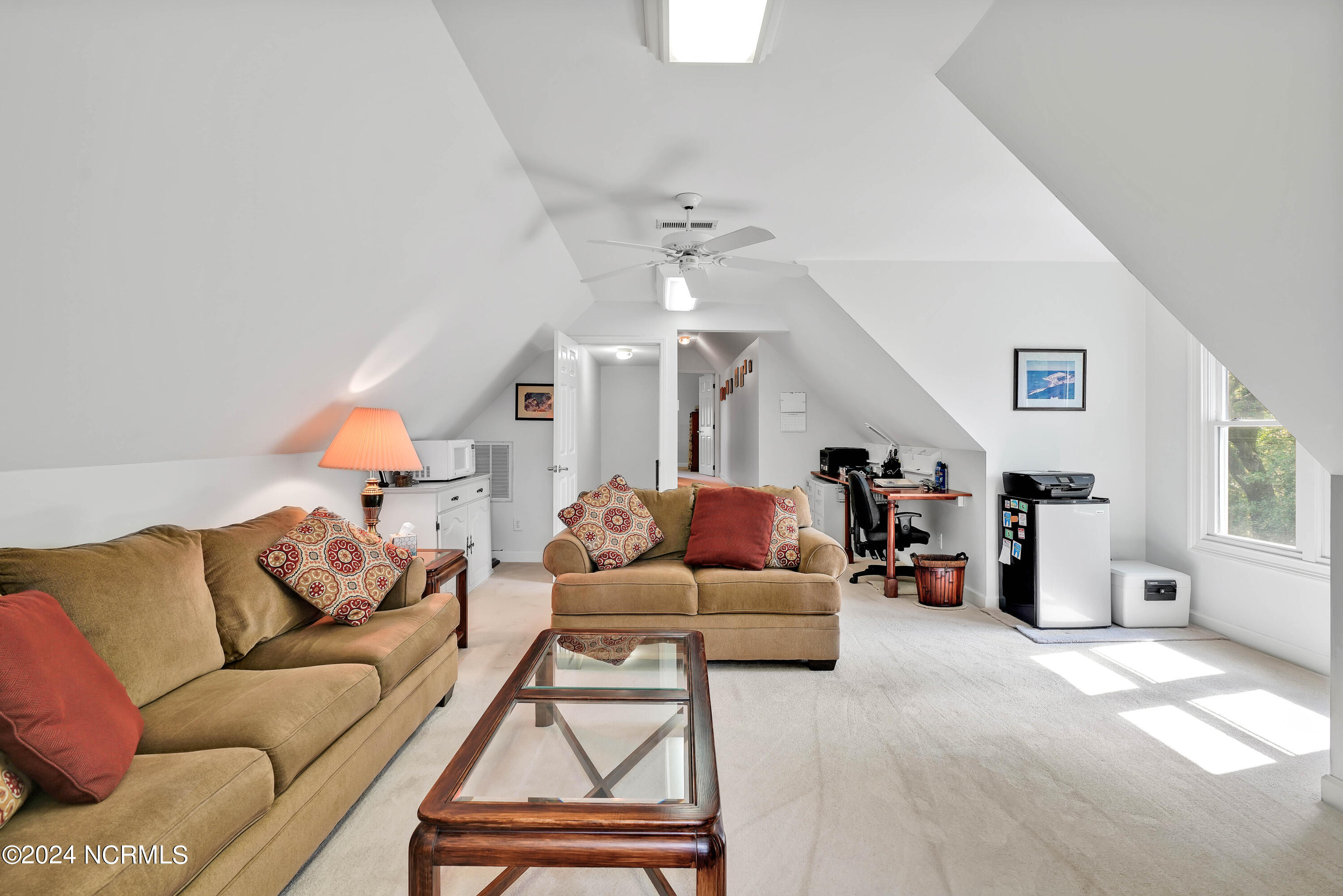 2549 Sloop Landing