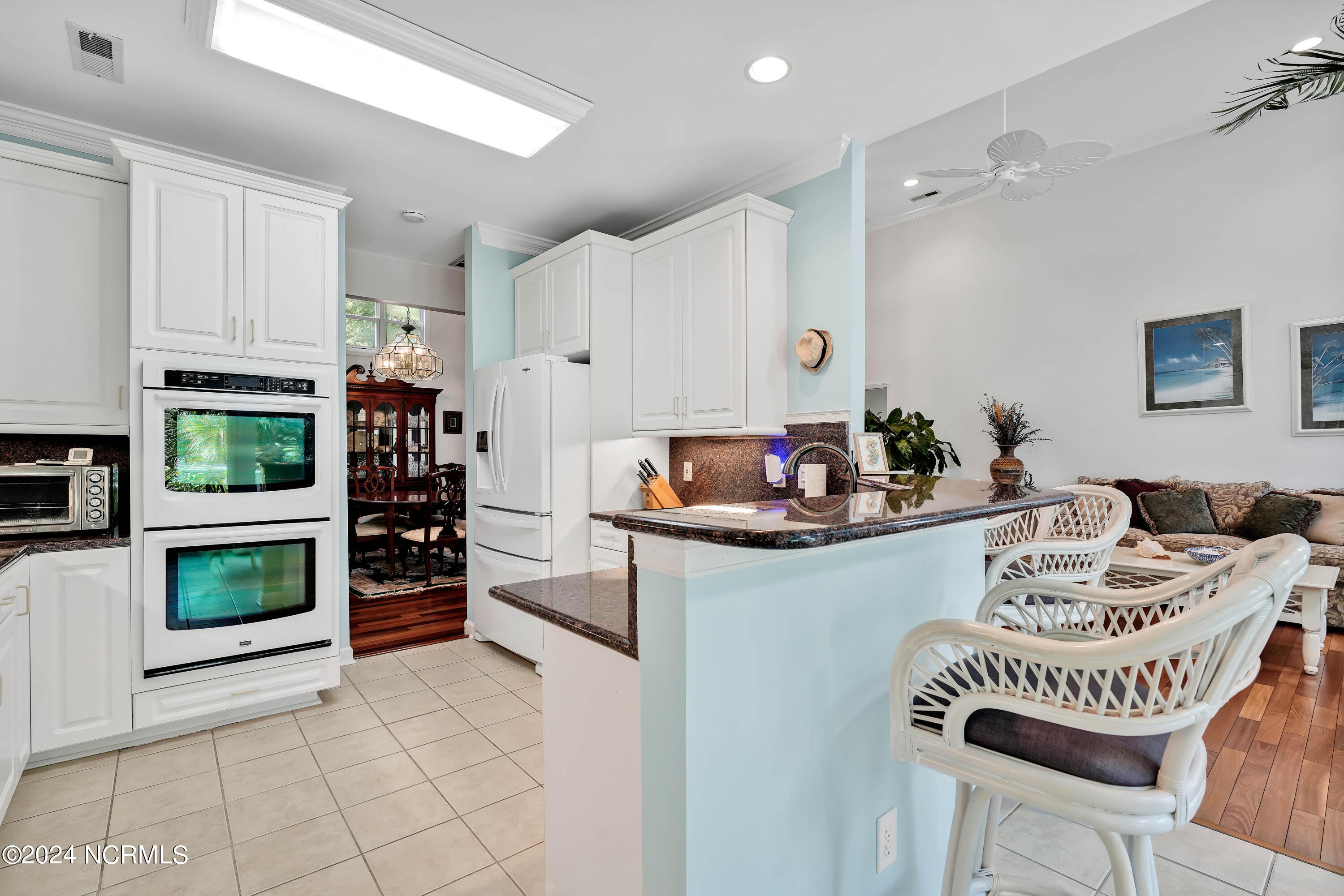 2549 Sloop Landing