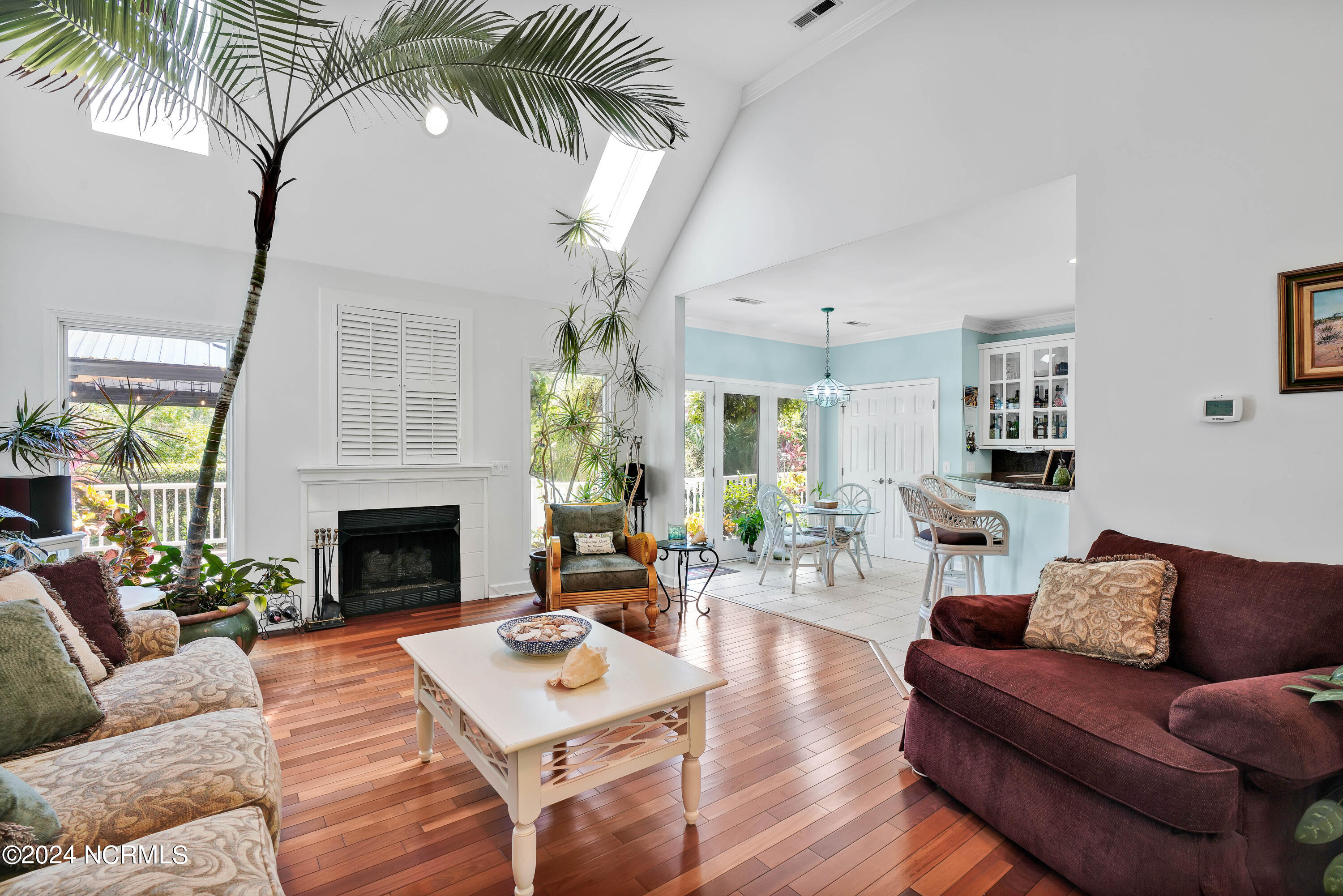 2549 Sloop Landing