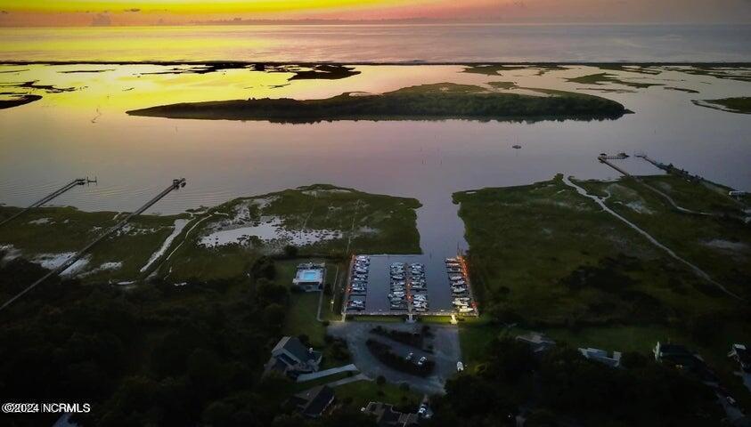 2549 Sloop Landing