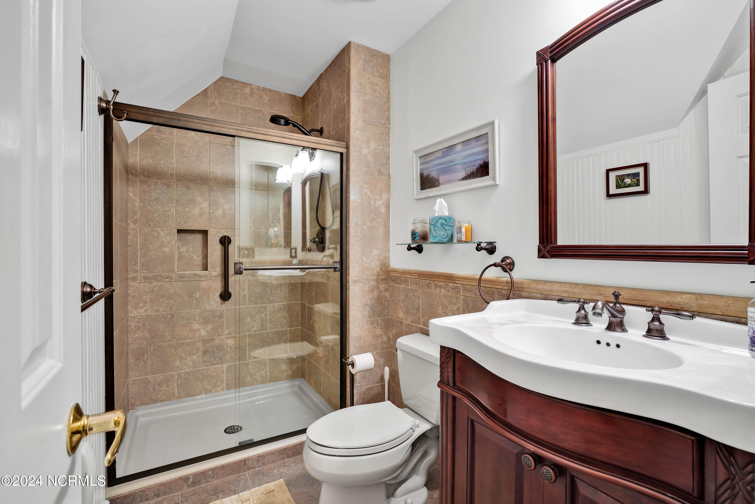 2549 Sloop Landing