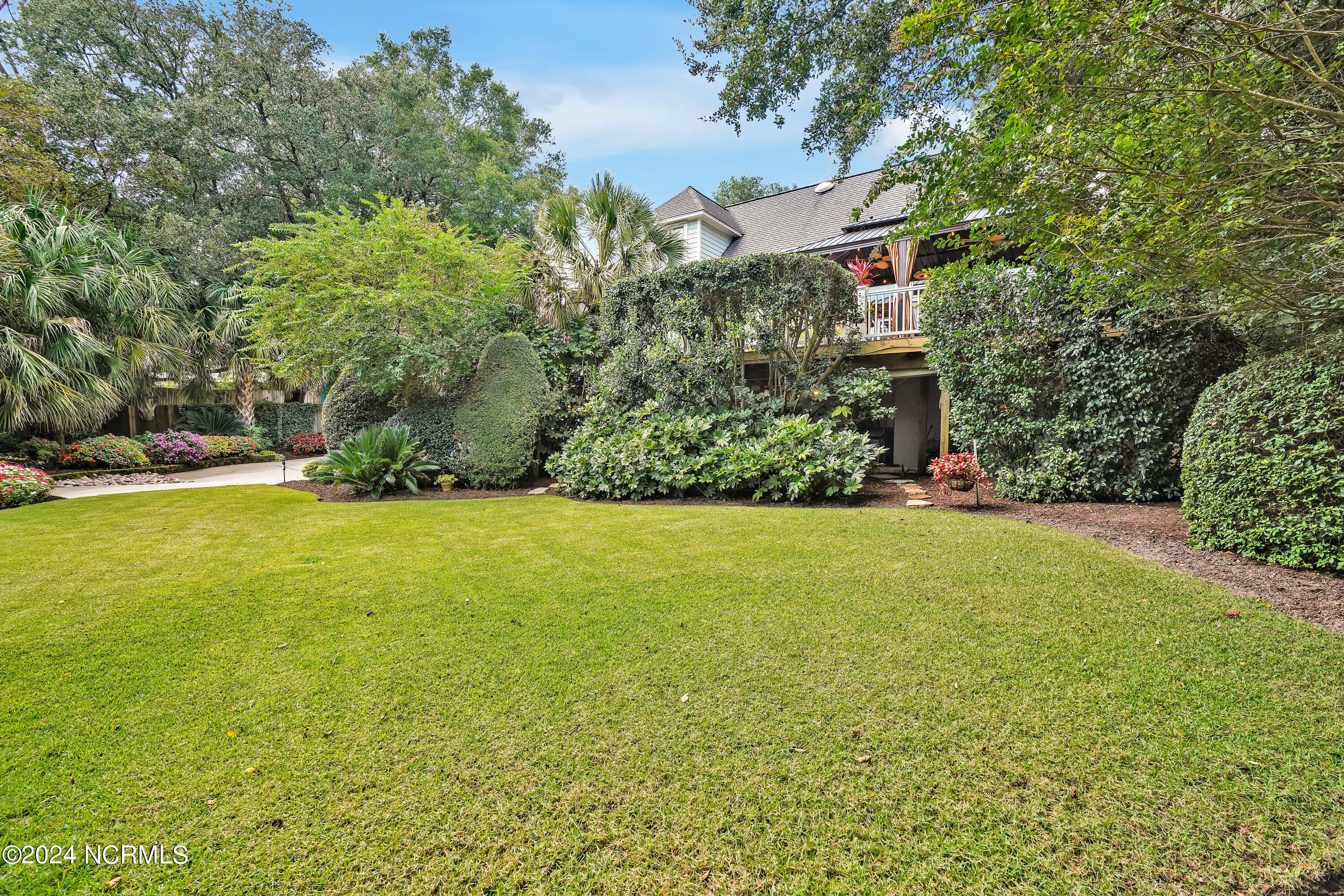 2549 Sloop Landing