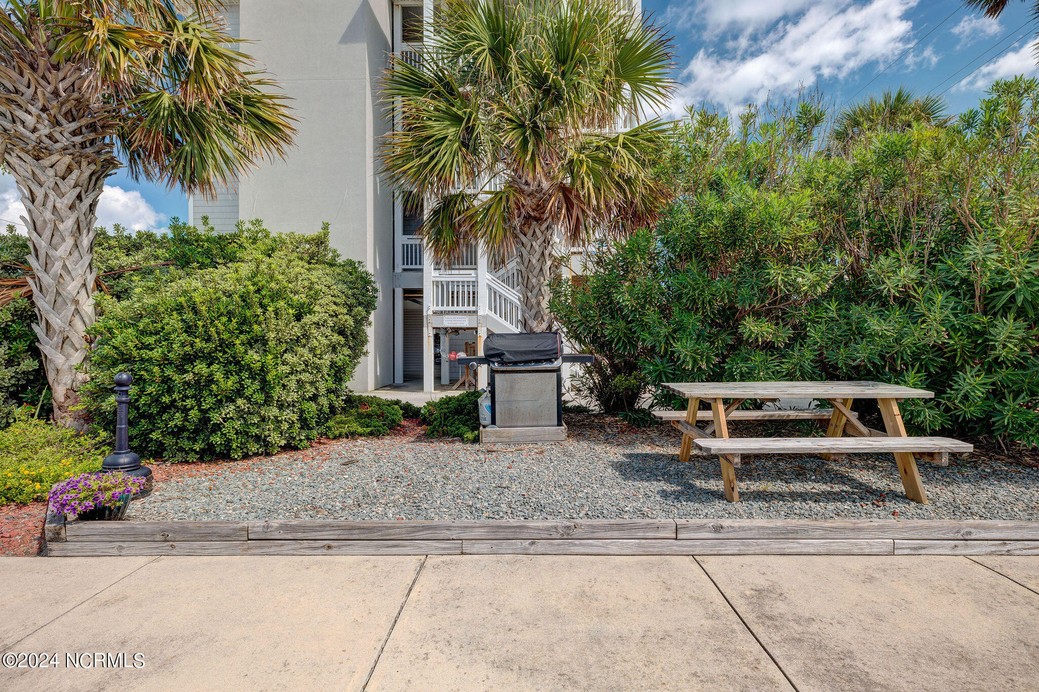 305 N Topsail Drive, Unit 16