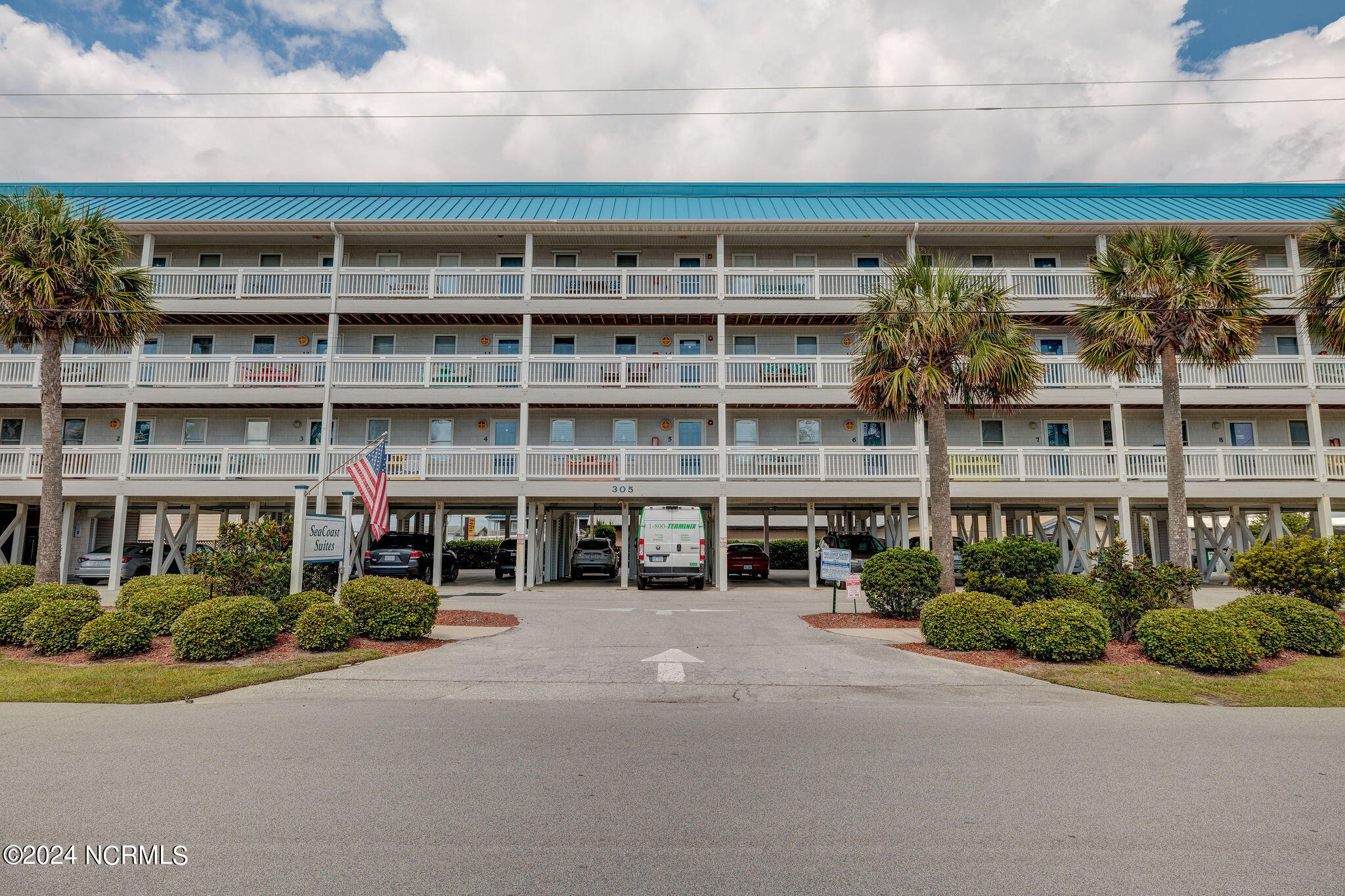 305 N Topsail Drive, Unit 16