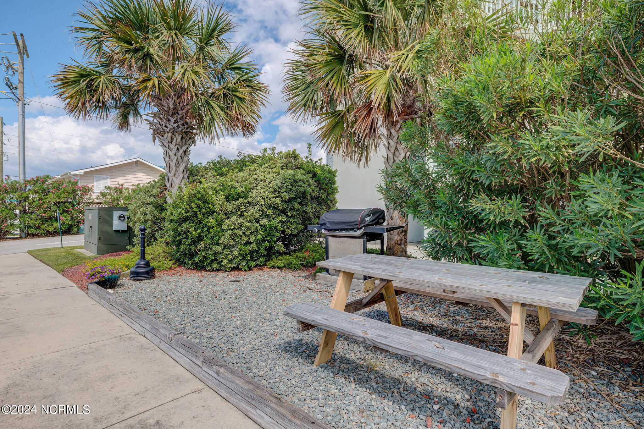 305 N Topsail Drive, Unit 16