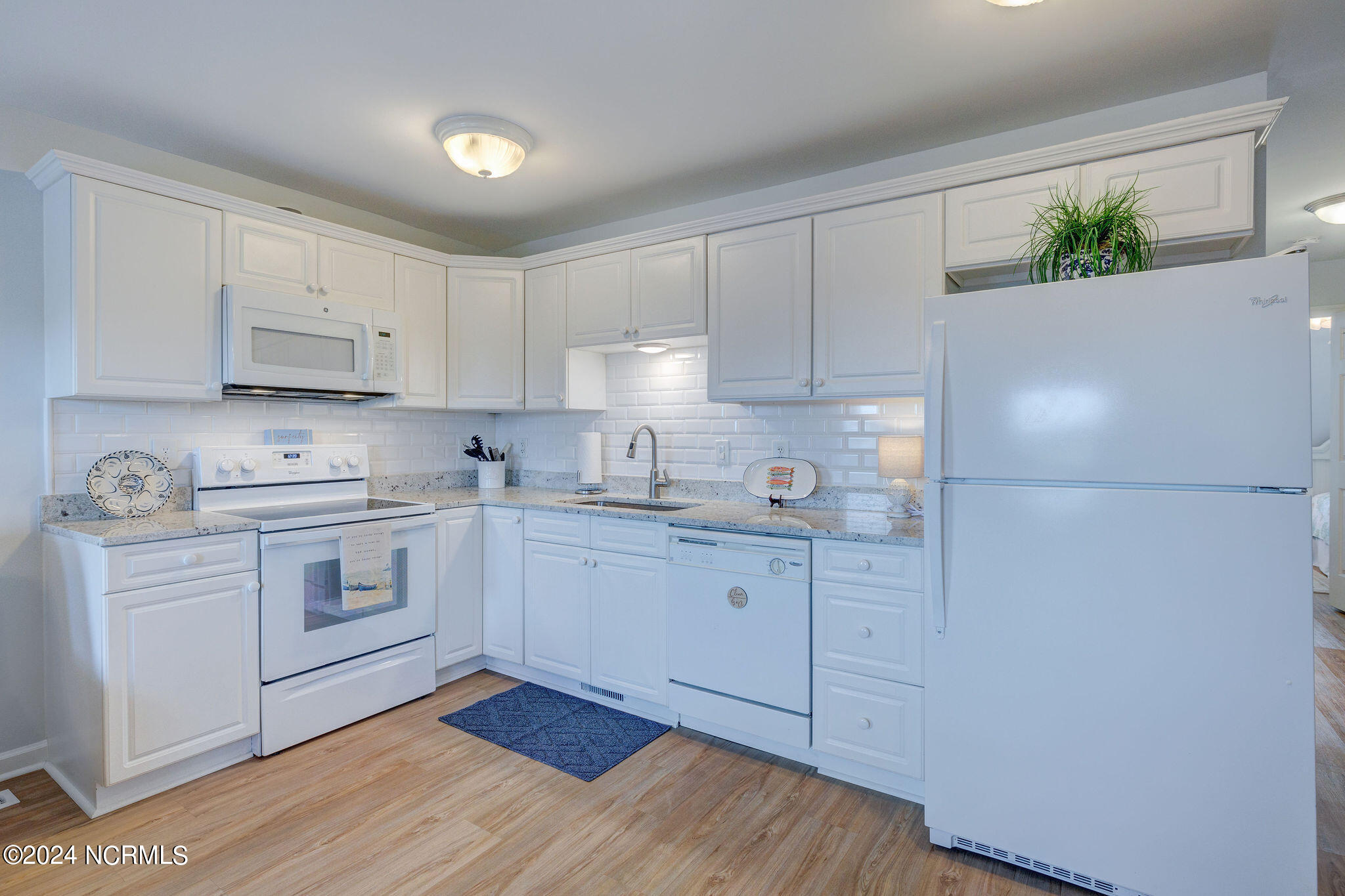 305 N Topsail Drive, Unit 16