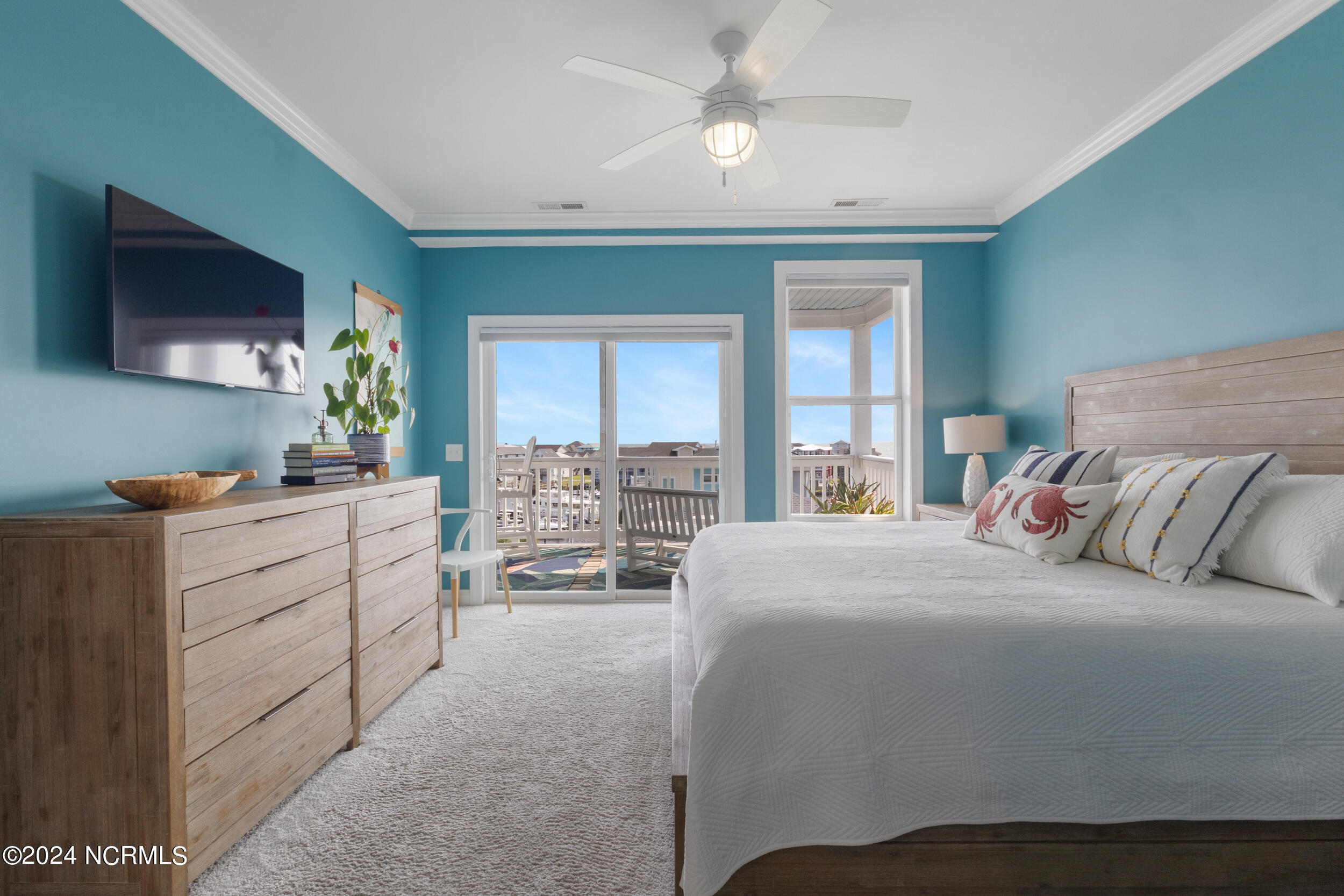 712 Saint Joseph Street, 402