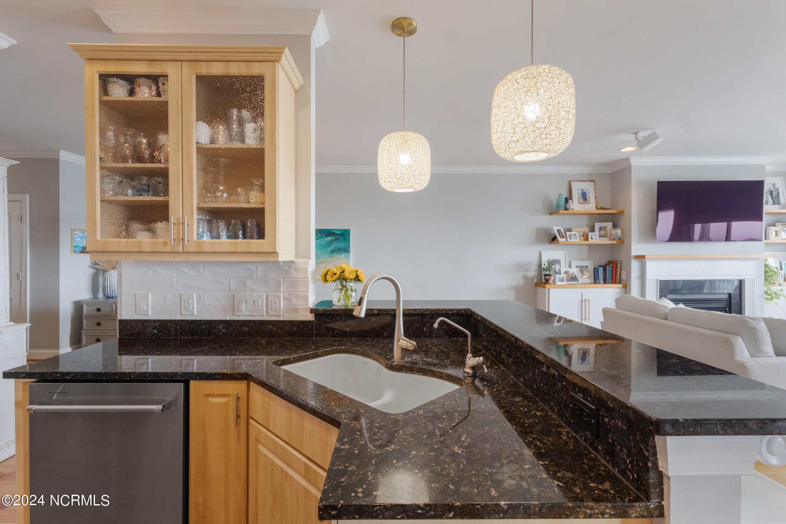 712 Saint Joseph Street, 402