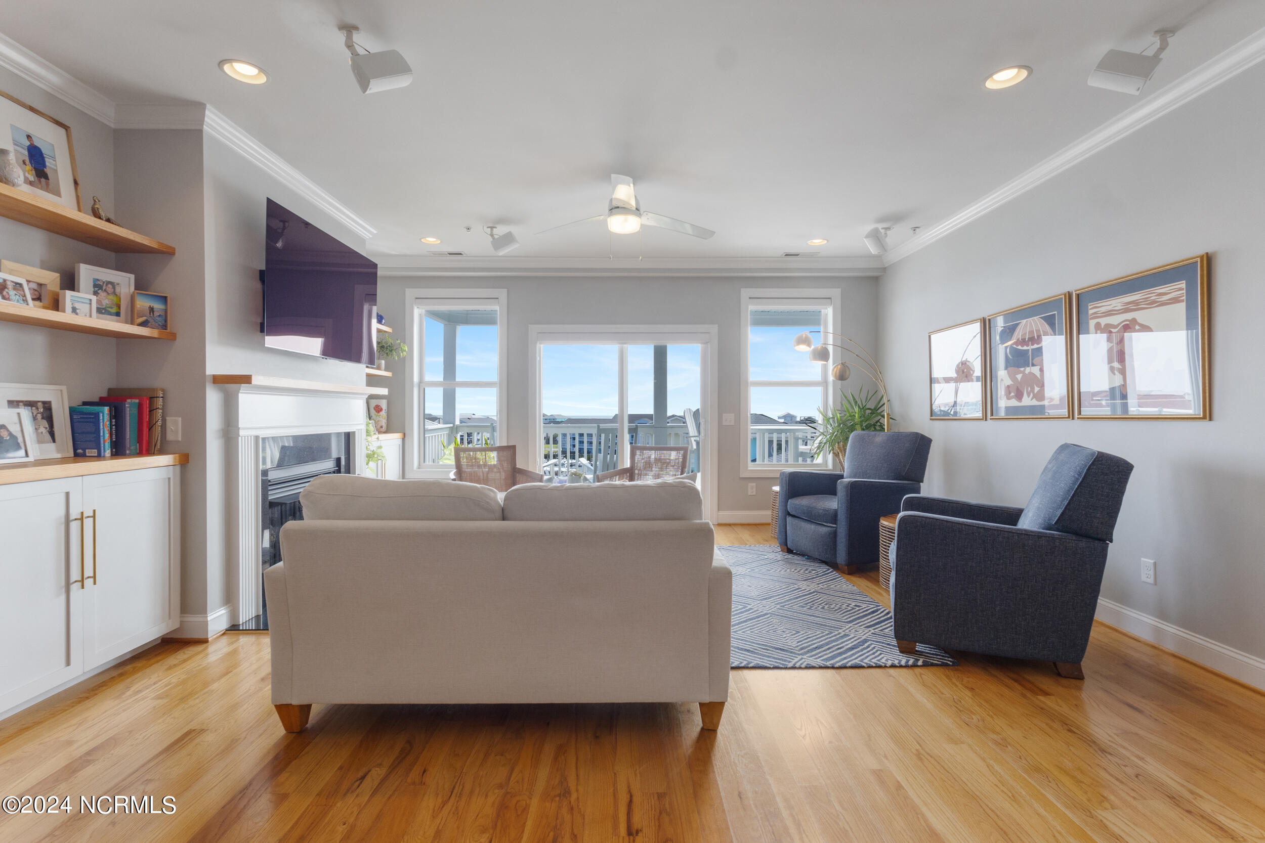 712 Saint Joseph Street, 402