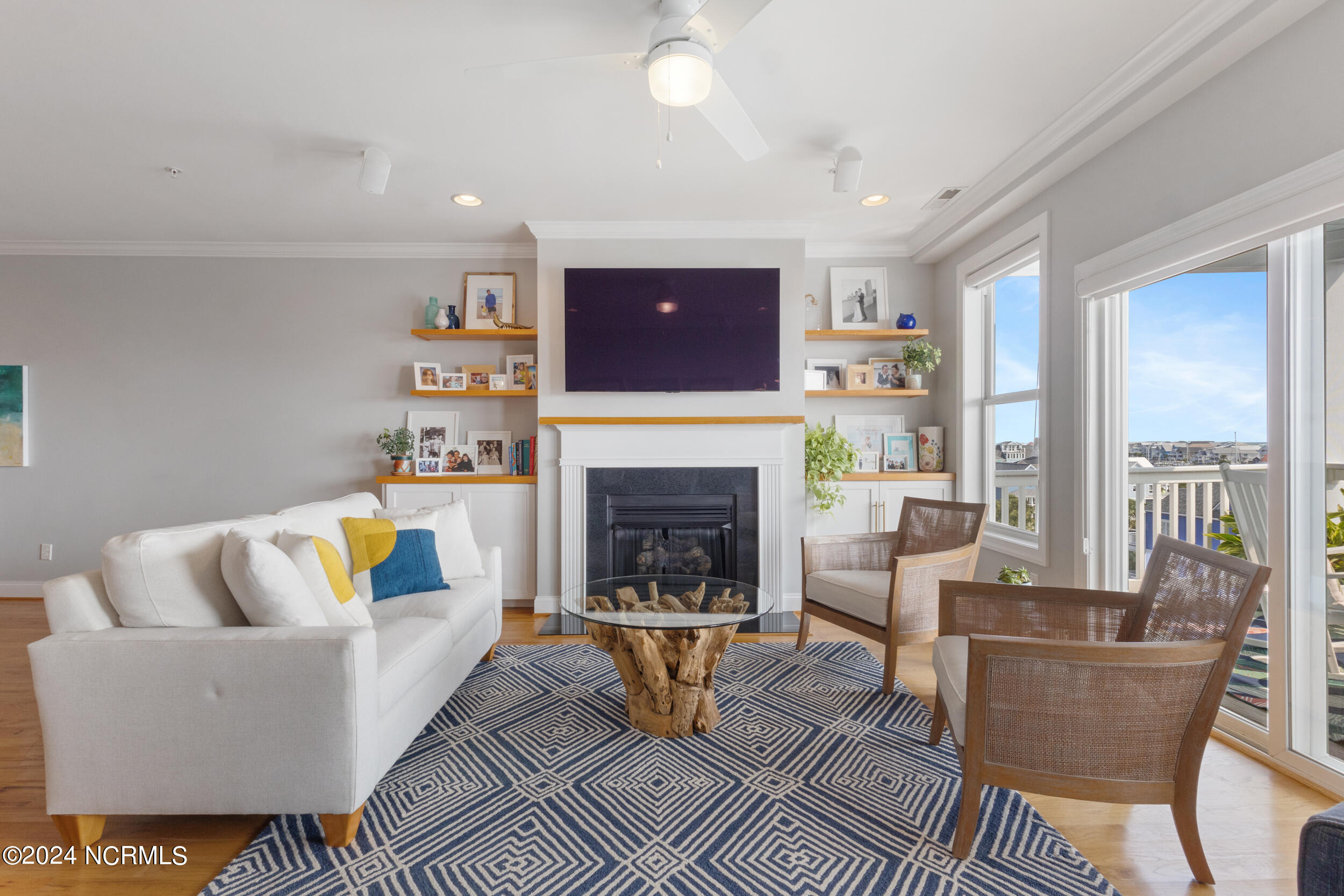 712 Saint Joseph Street, 402