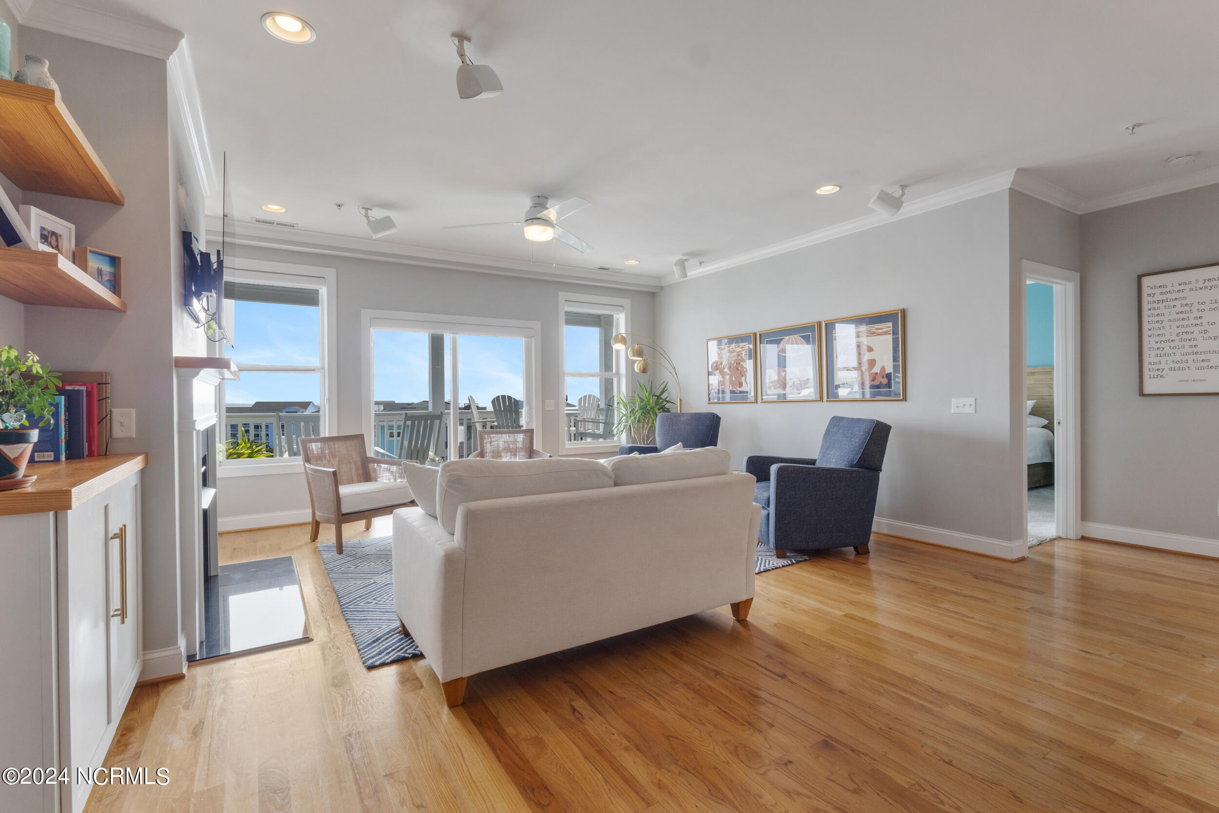 712 Saint Joseph Street, 402