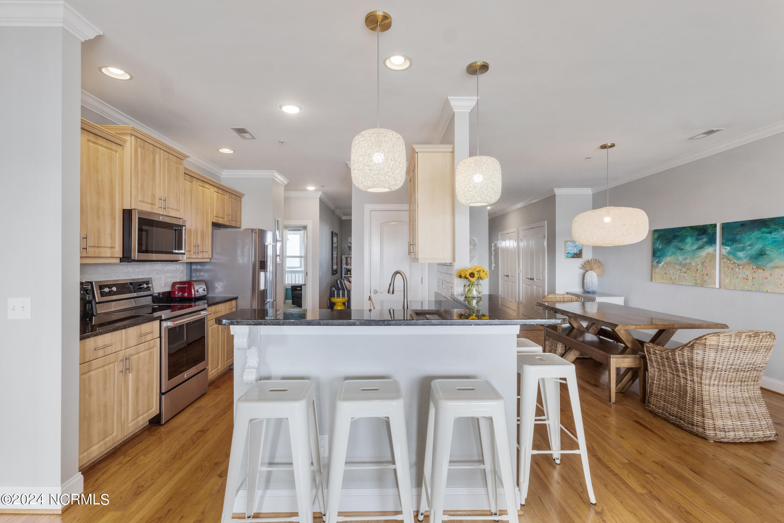 712 Saint Joseph Street, 402