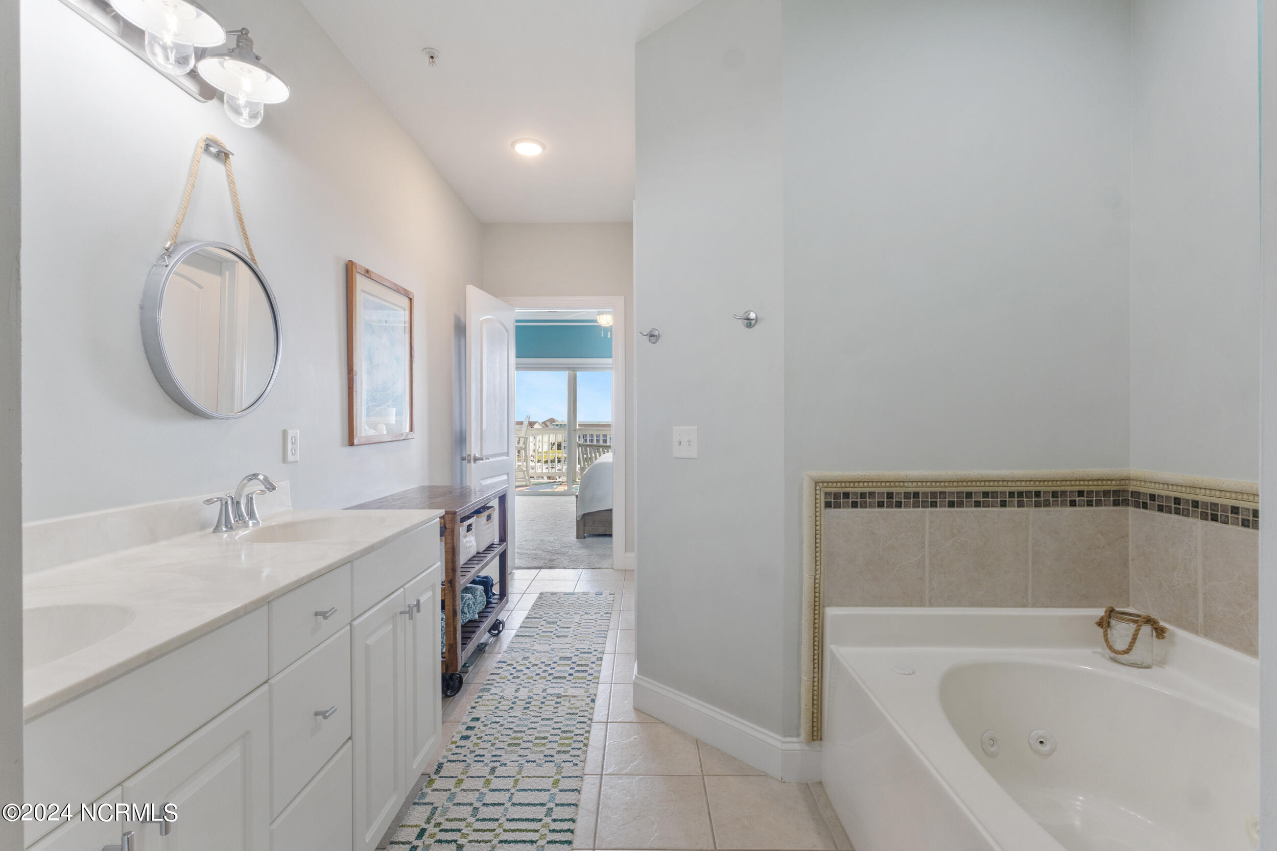 712 Saint Joseph Street, 402