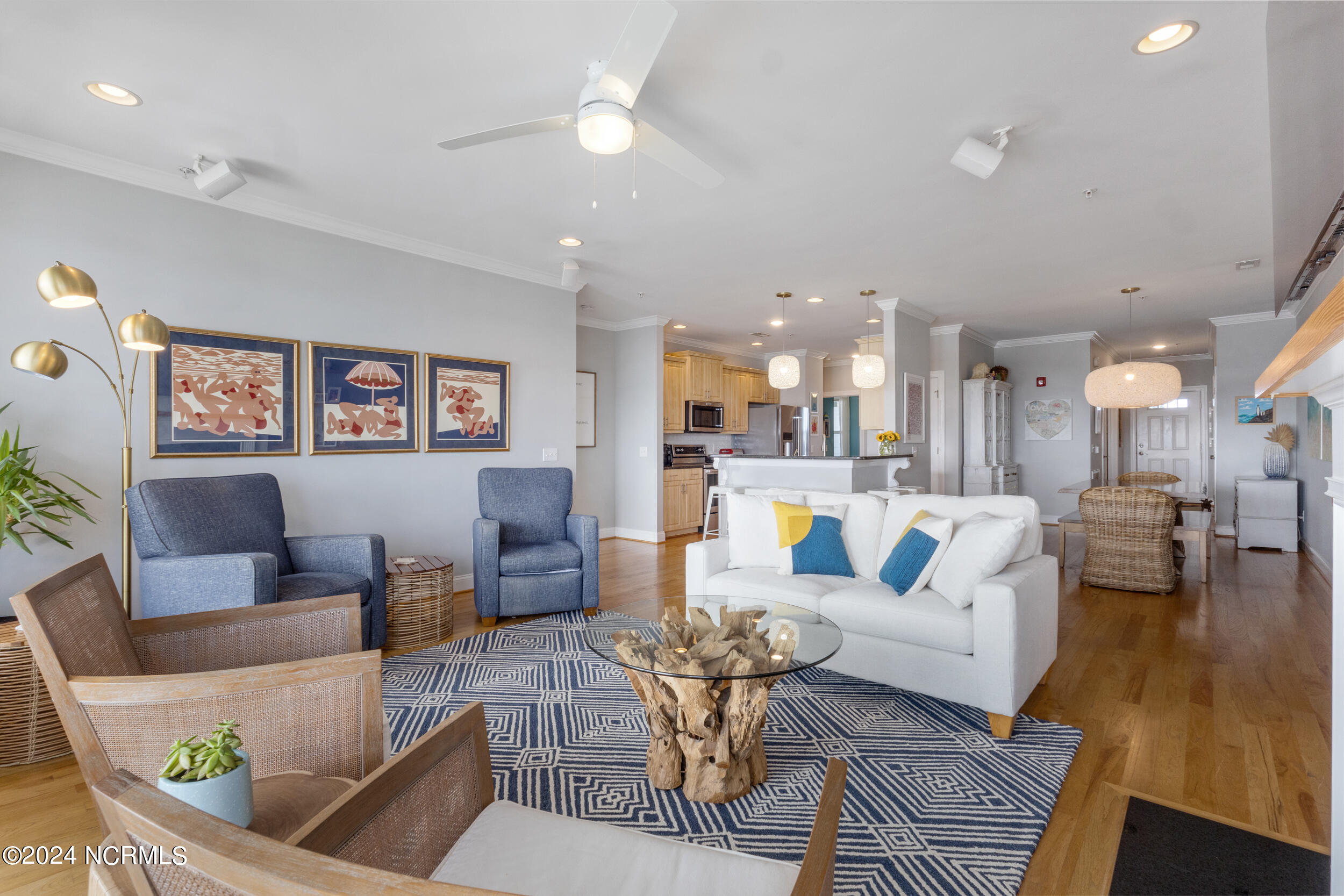 712 Saint Joseph Street, 402