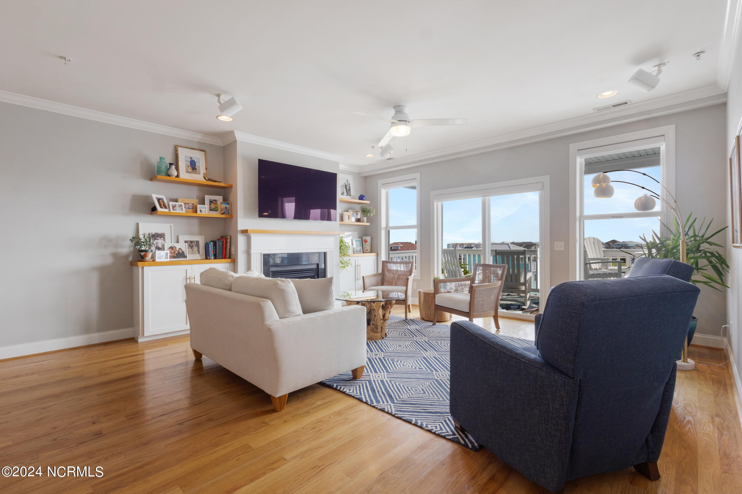 712 Saint Joseph Street, 402