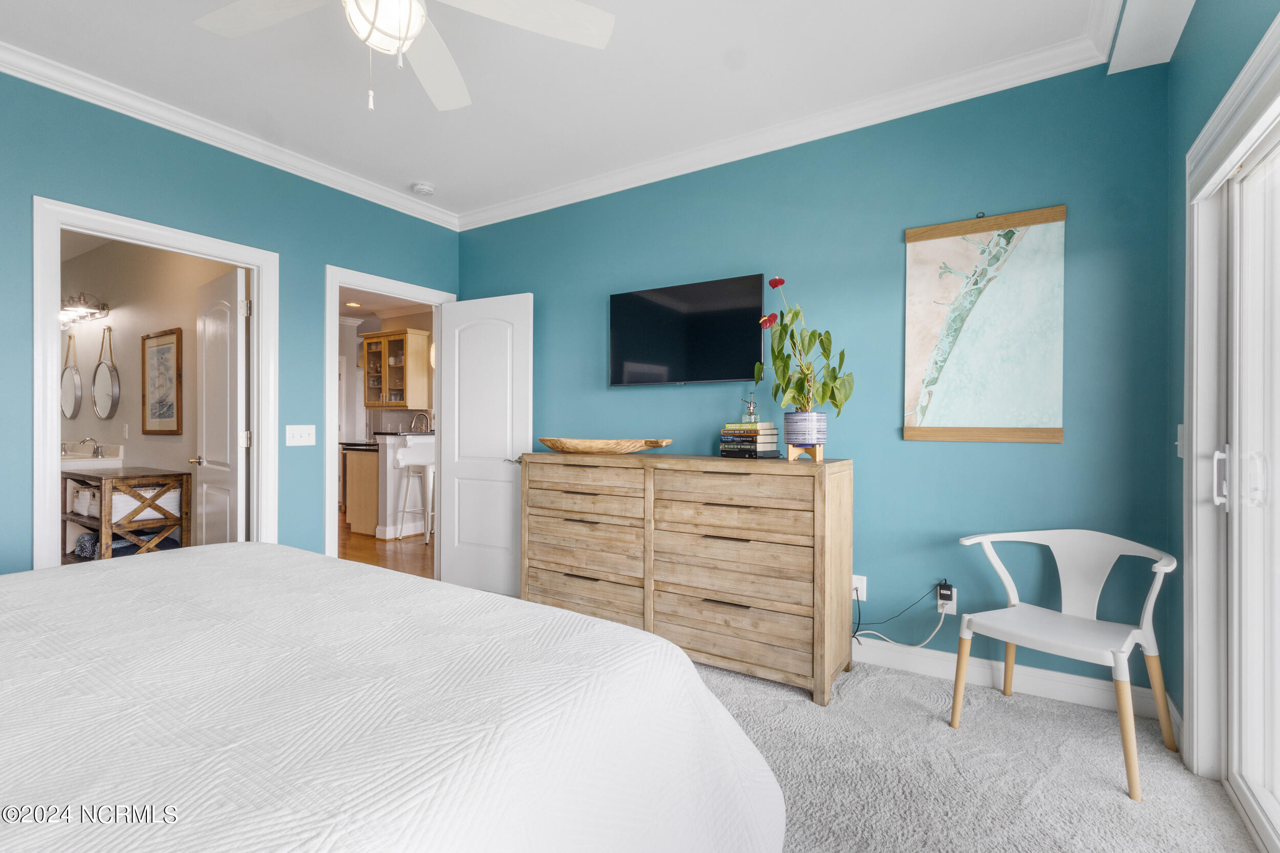 712 Saint Joseph Street, 402