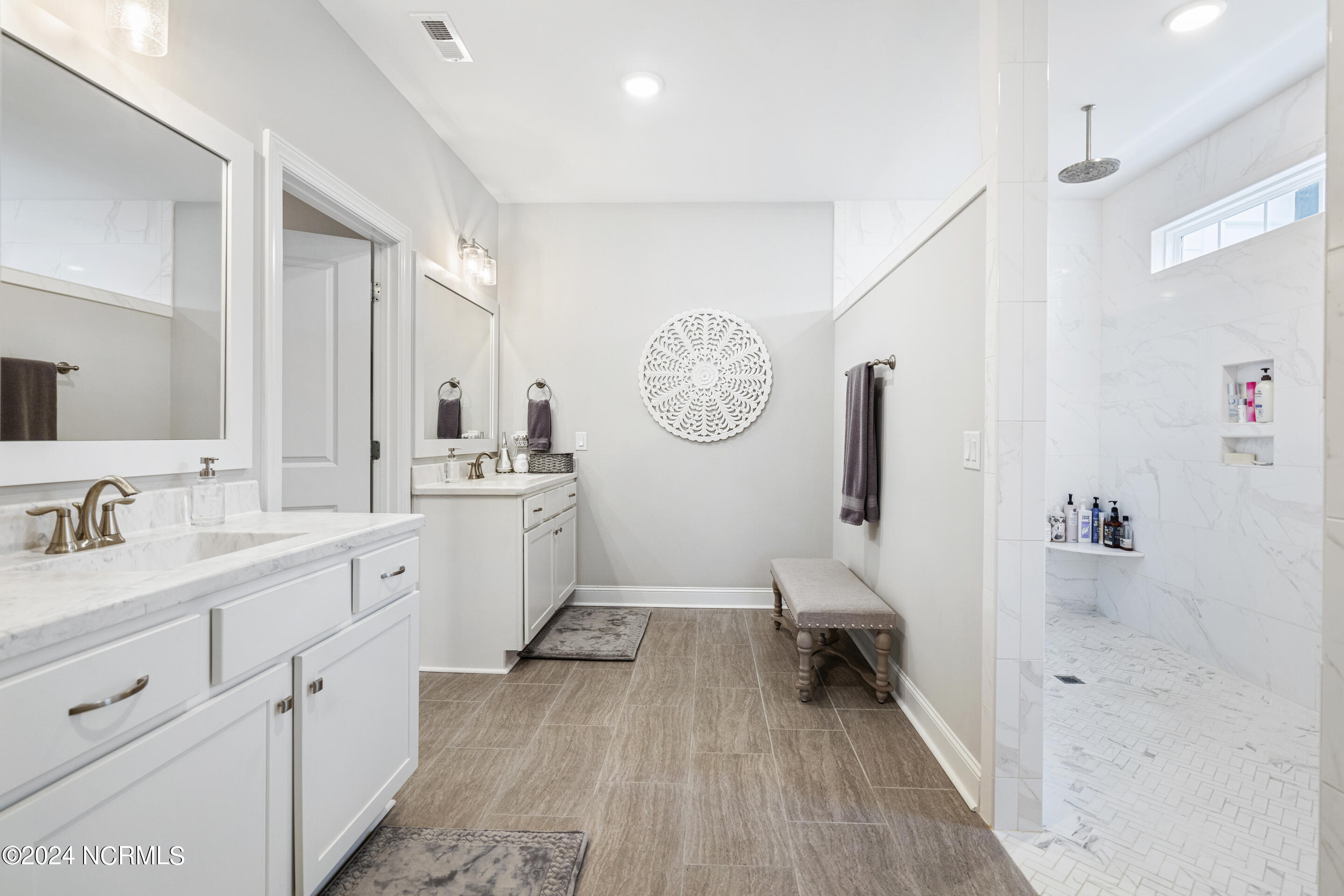 3496 Belle Meade Way NE