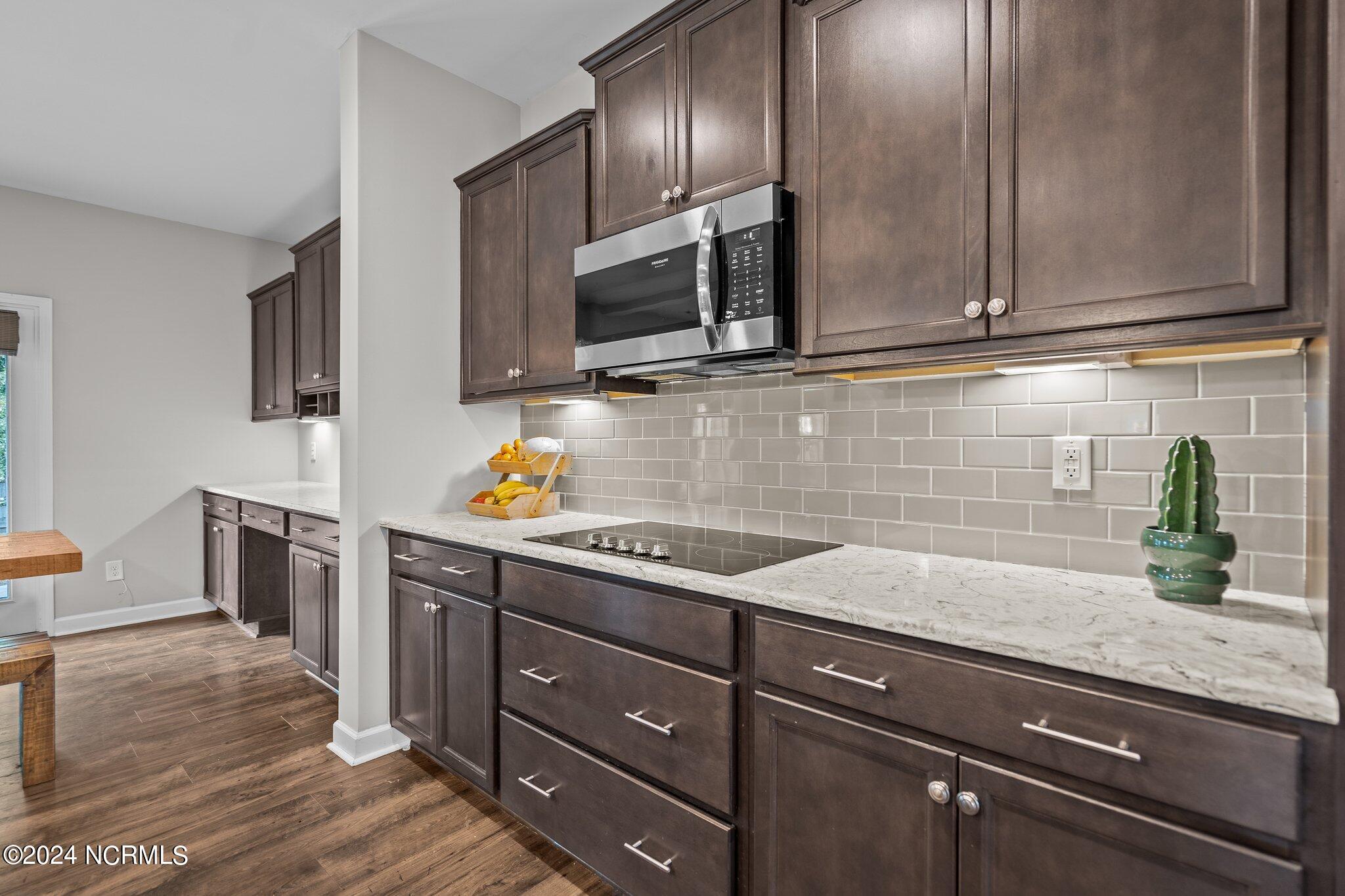 185 Violetear Ridge