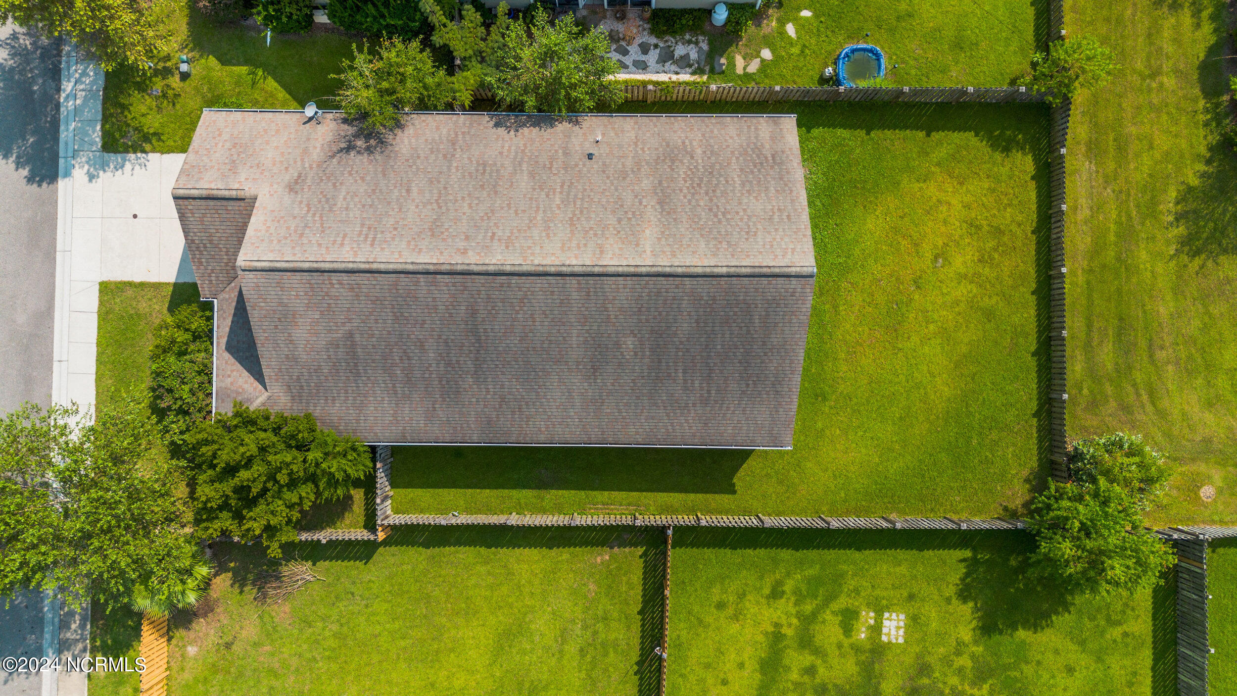 1504 Stones Edge Loop