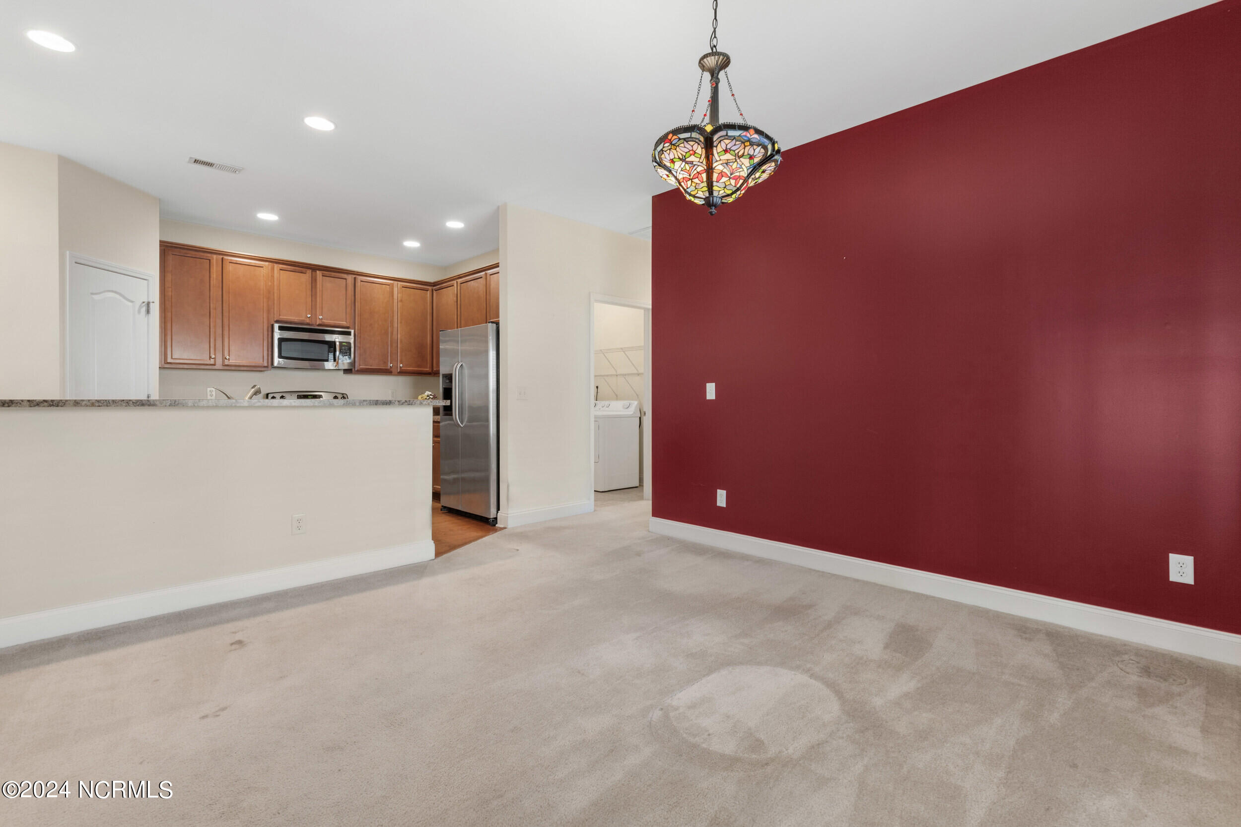 1504 Stones Edge Loop