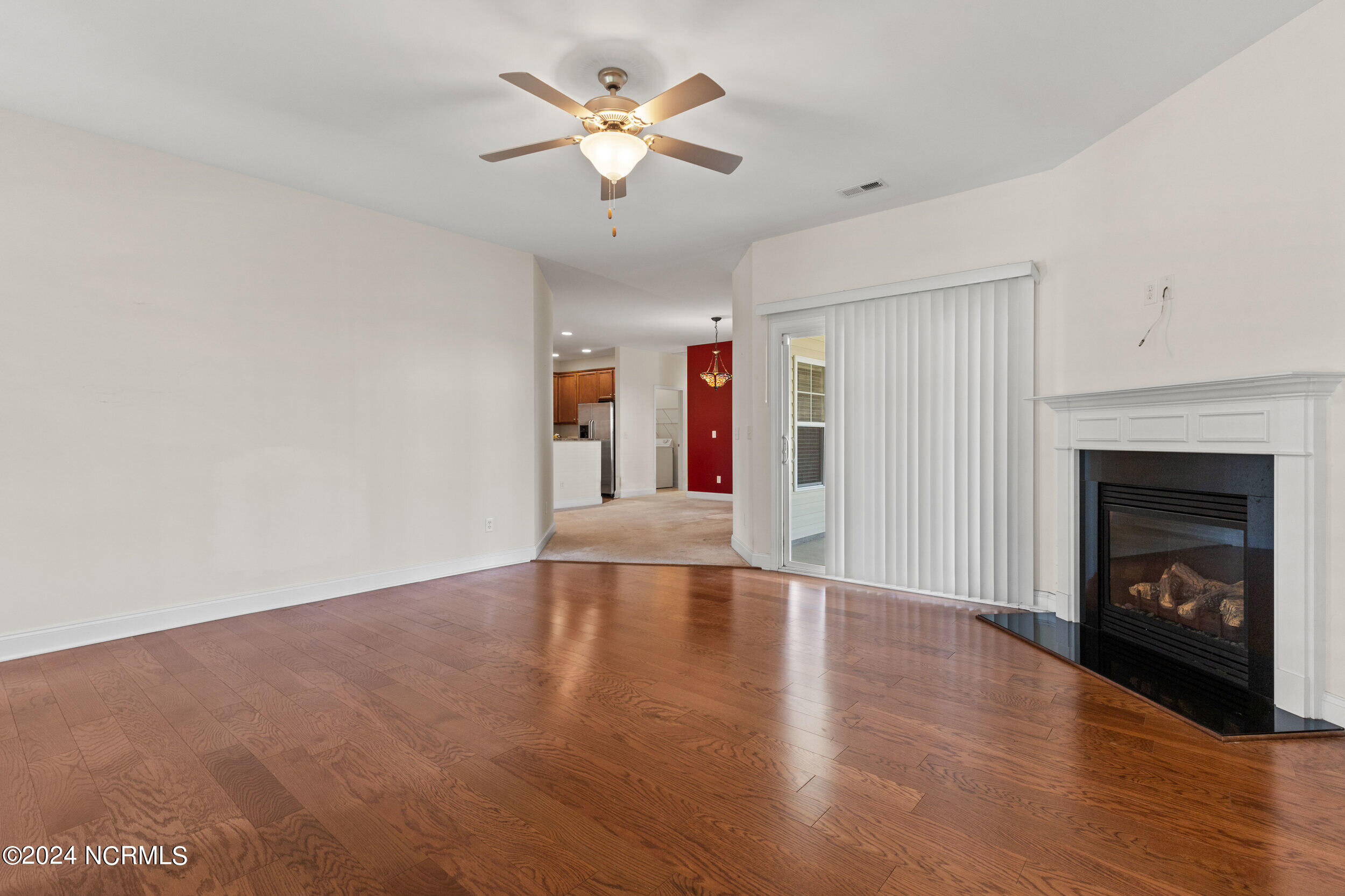 1504 Stones Edge Loop