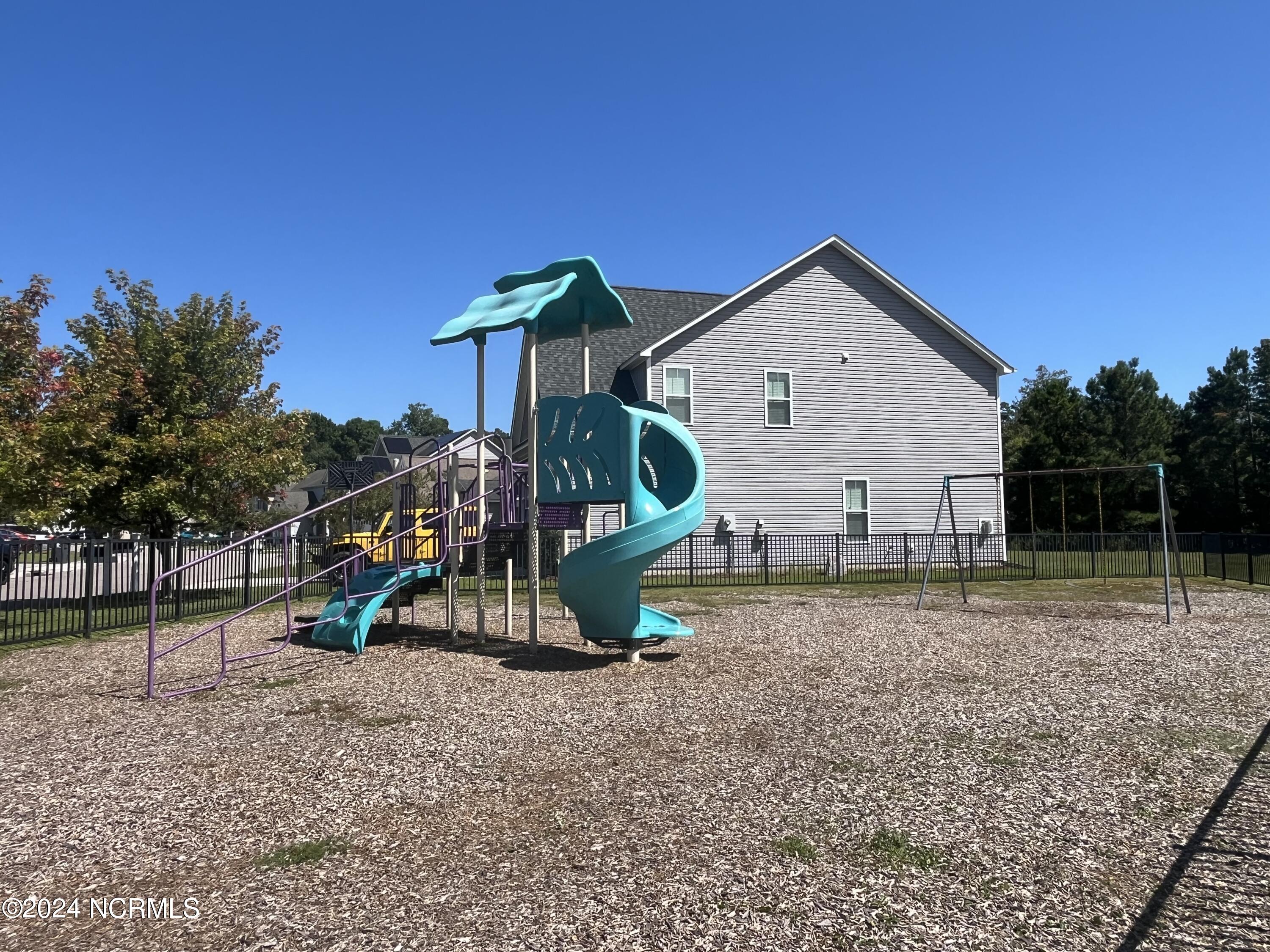 1504 Stones Edge Loop