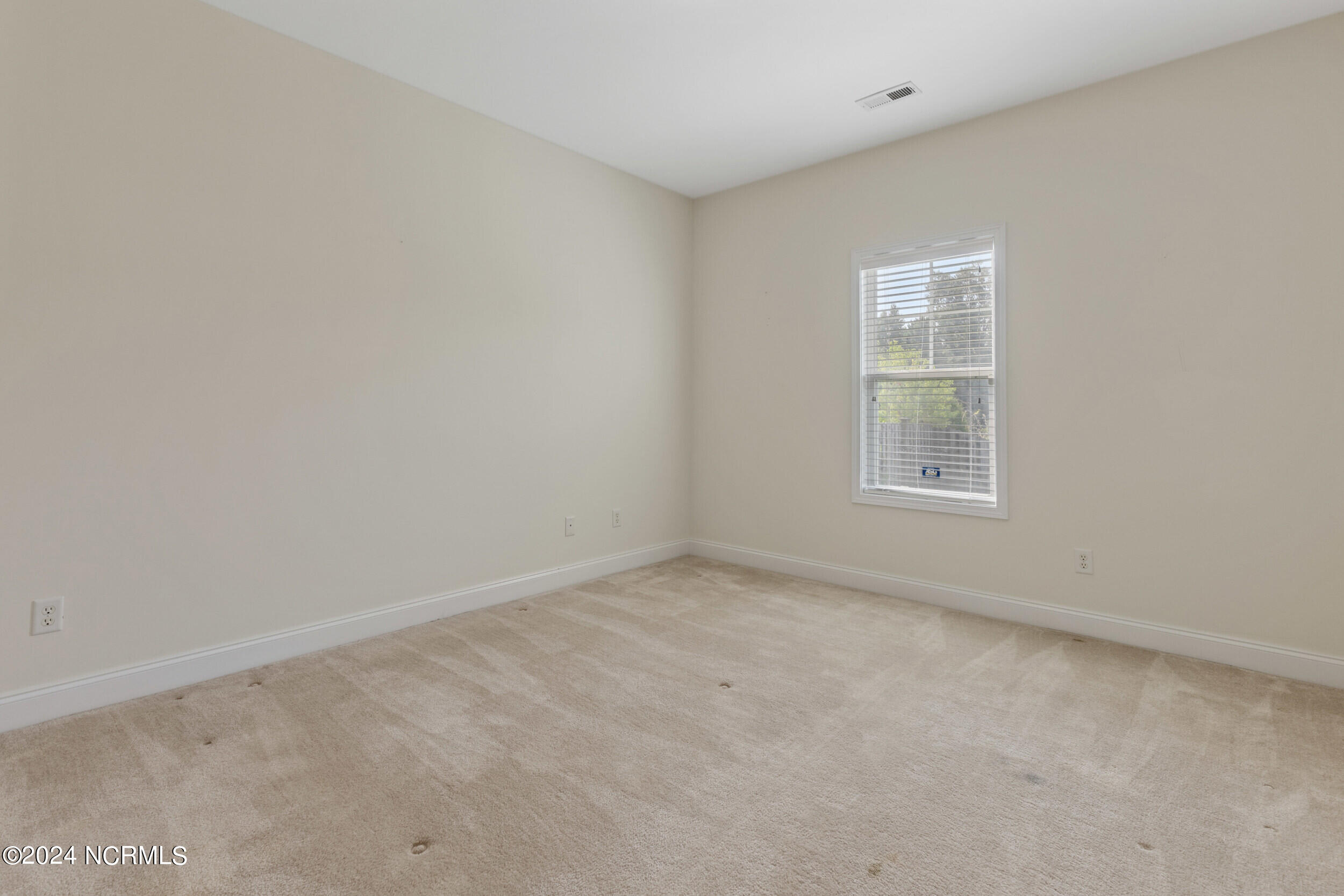 1504 Stones Edge Loop