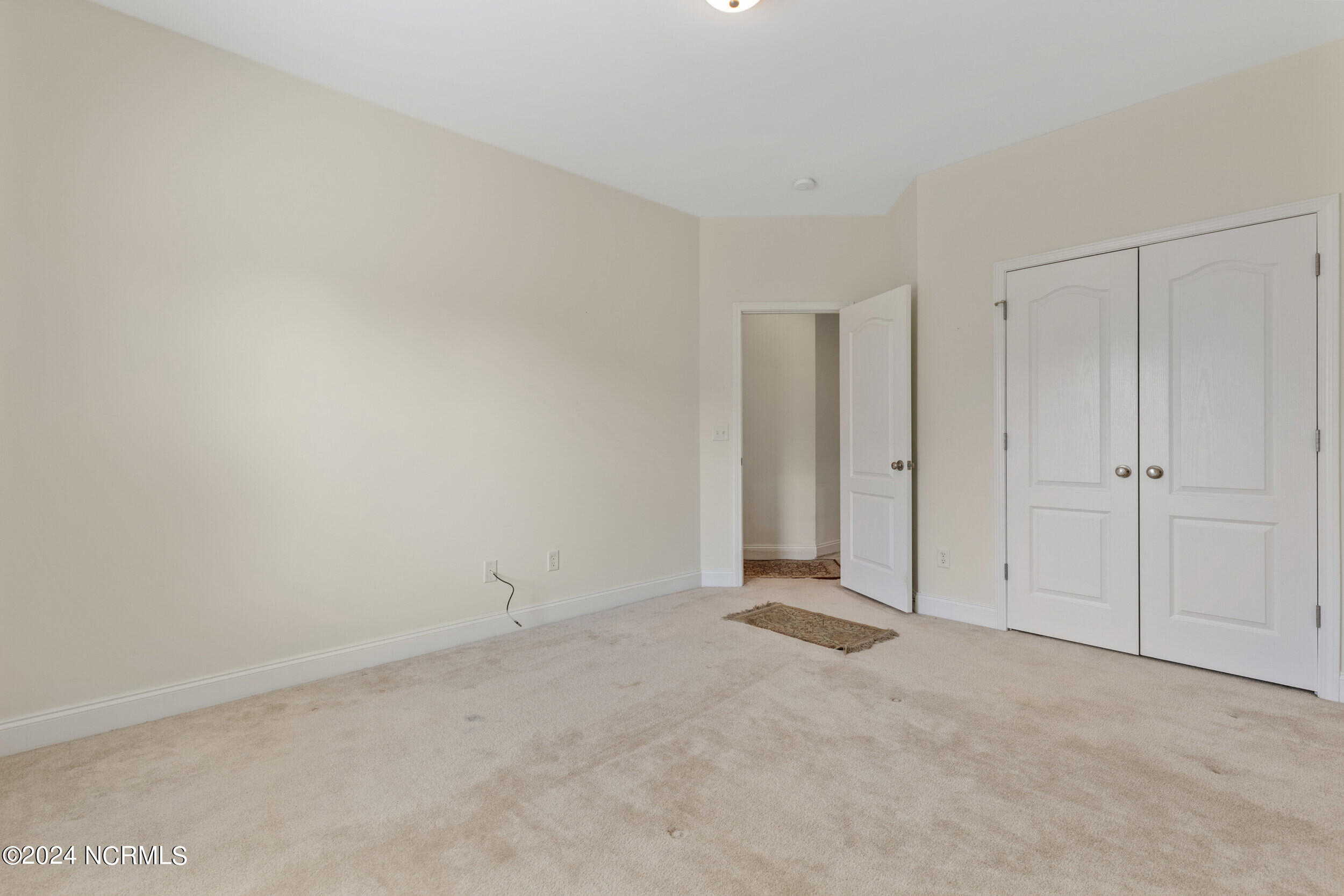 1504 Stones Edge Loop