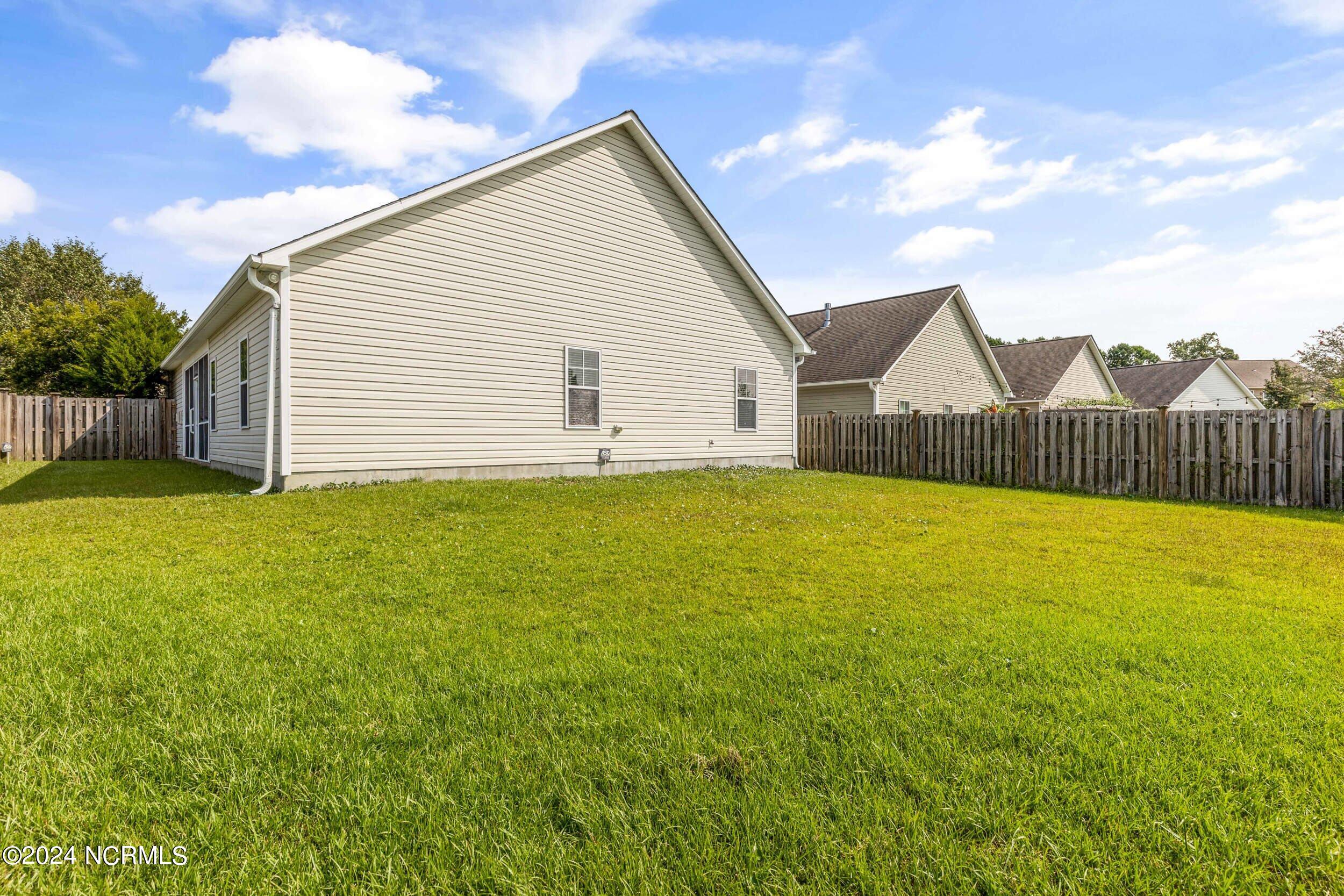 1504 Stones Edge Loop