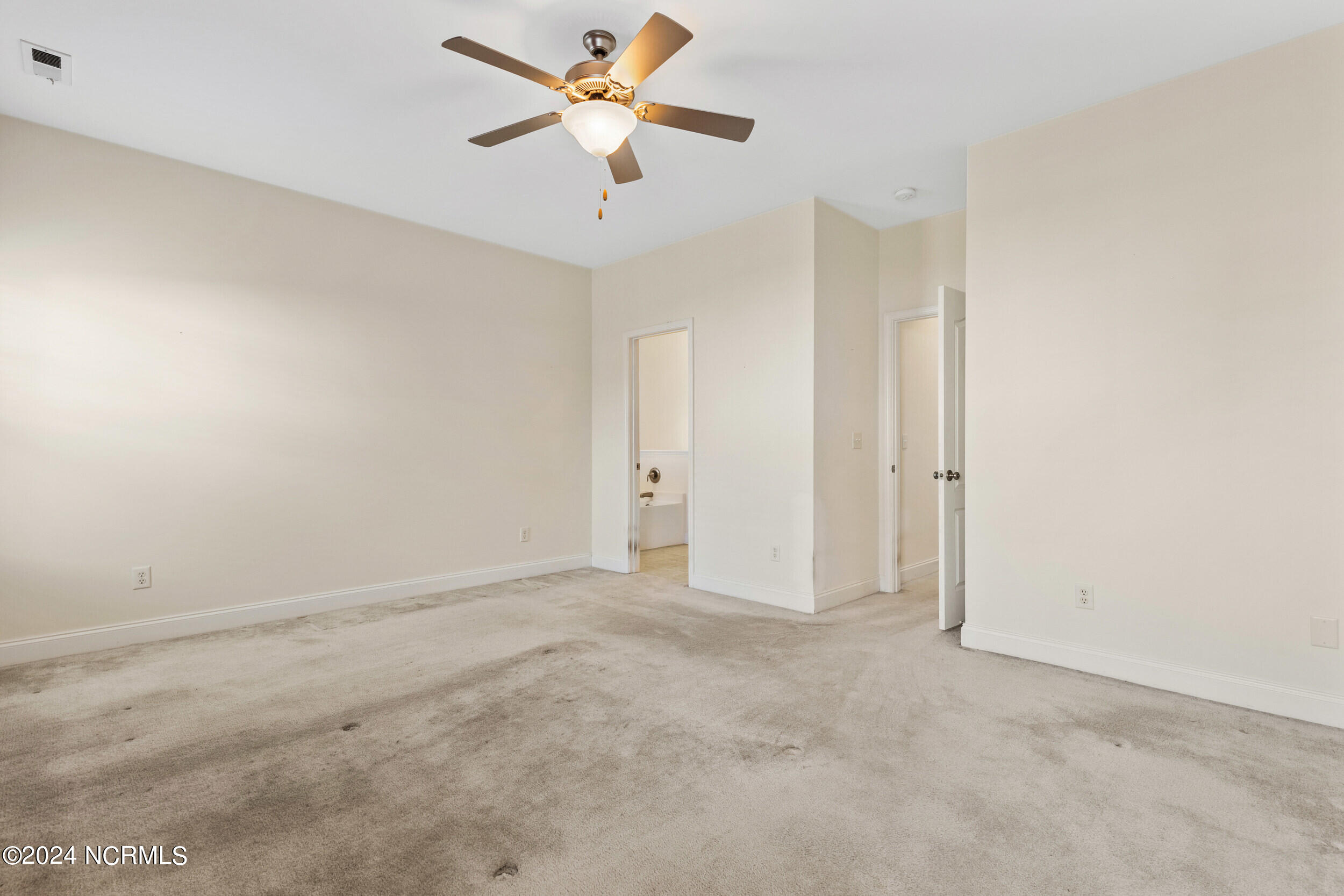 1504 Stones Edge Loop