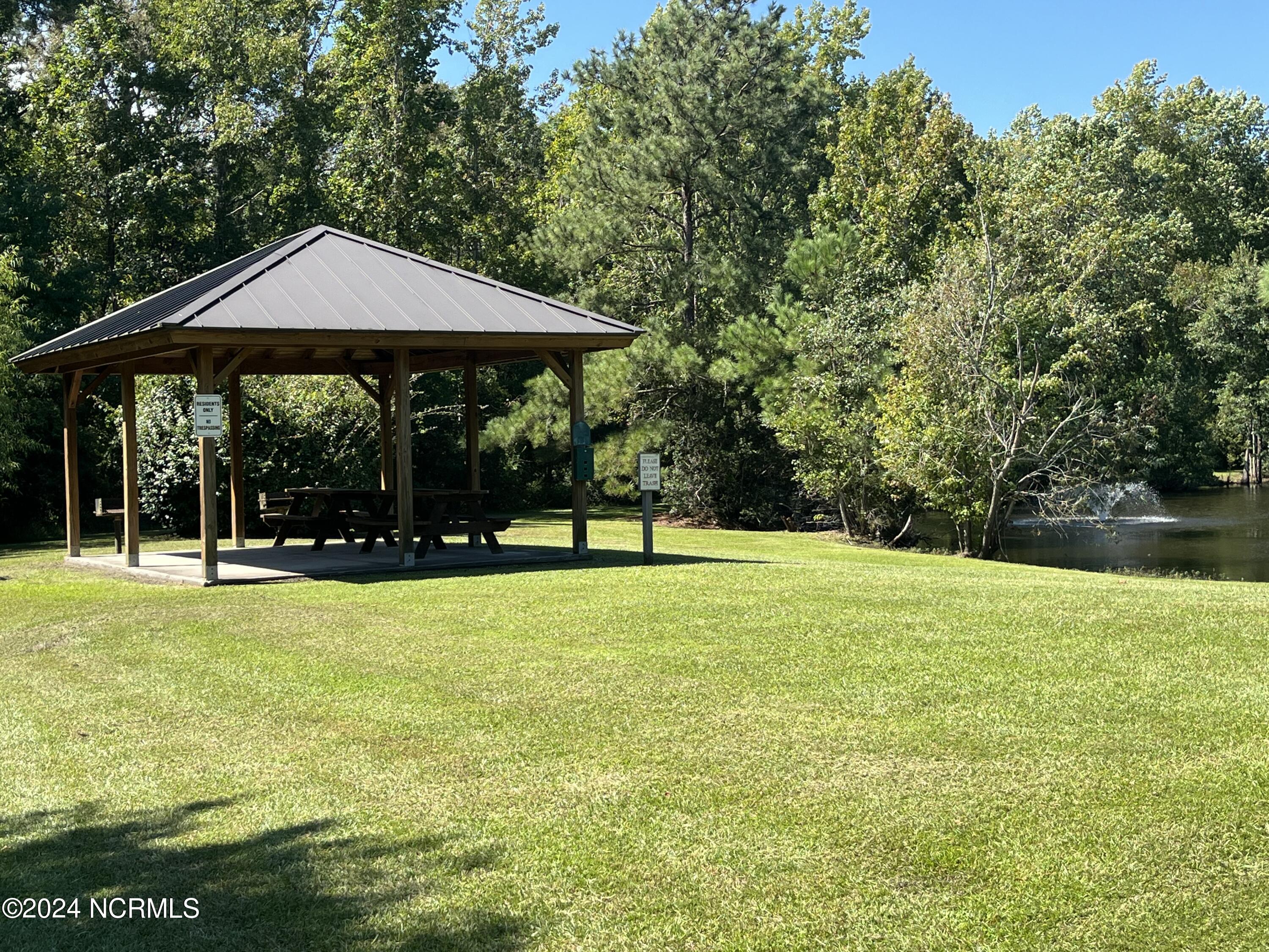 1504 Stones Edge Loop