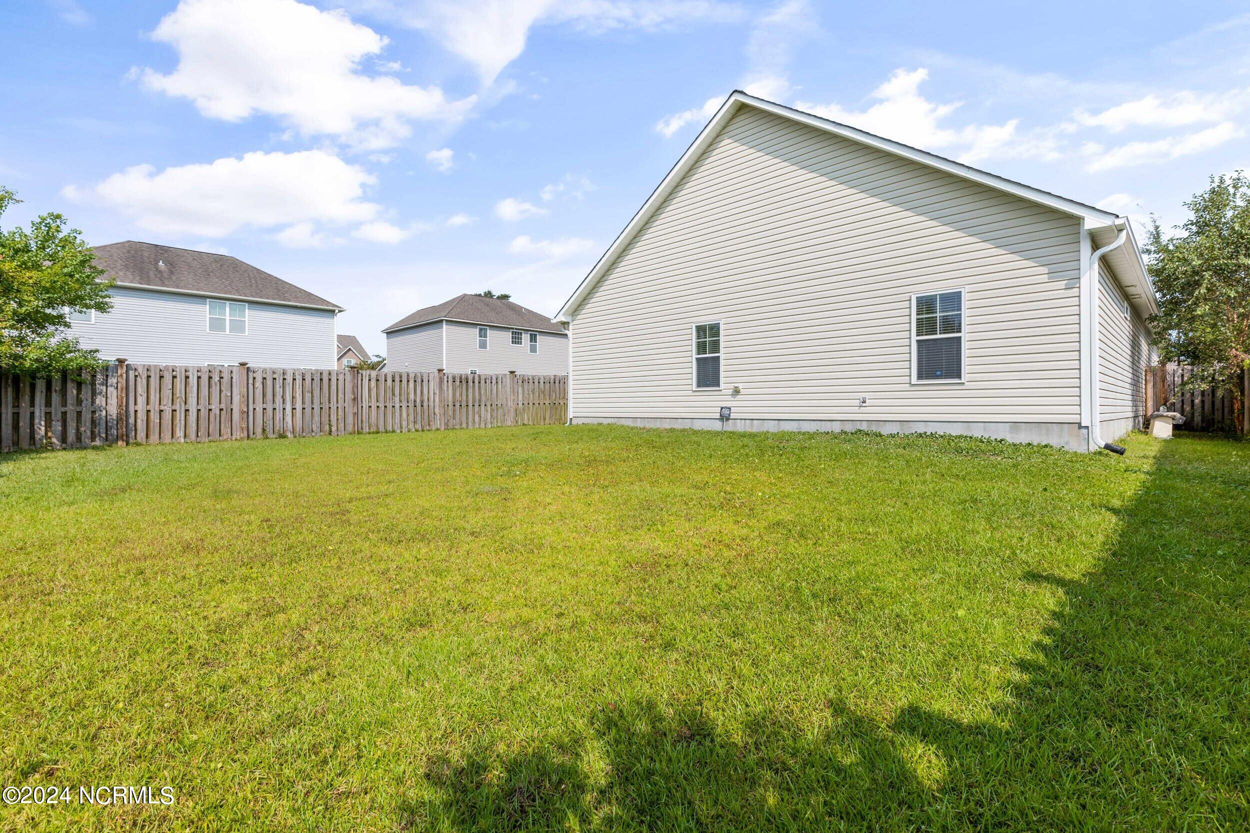 1504 Stones Edge Loop