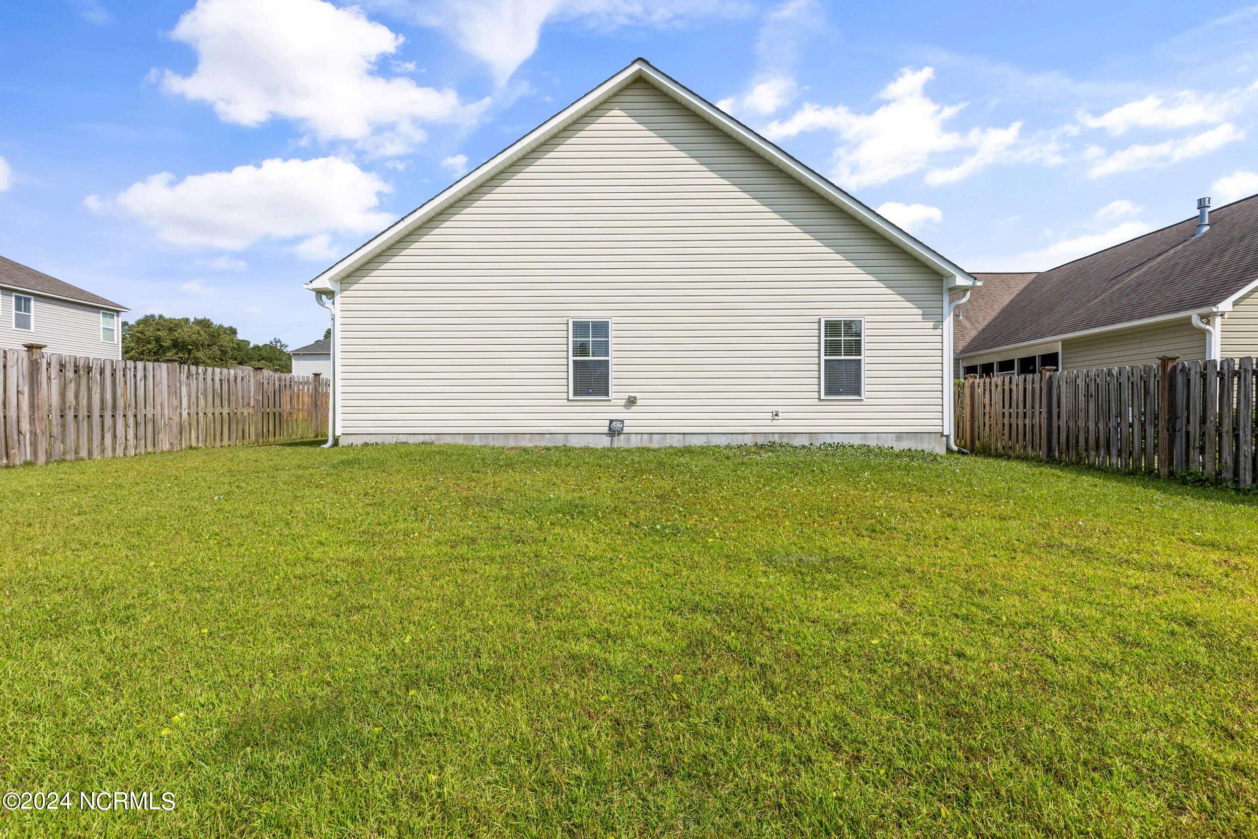 1504 Stones Edge Loop