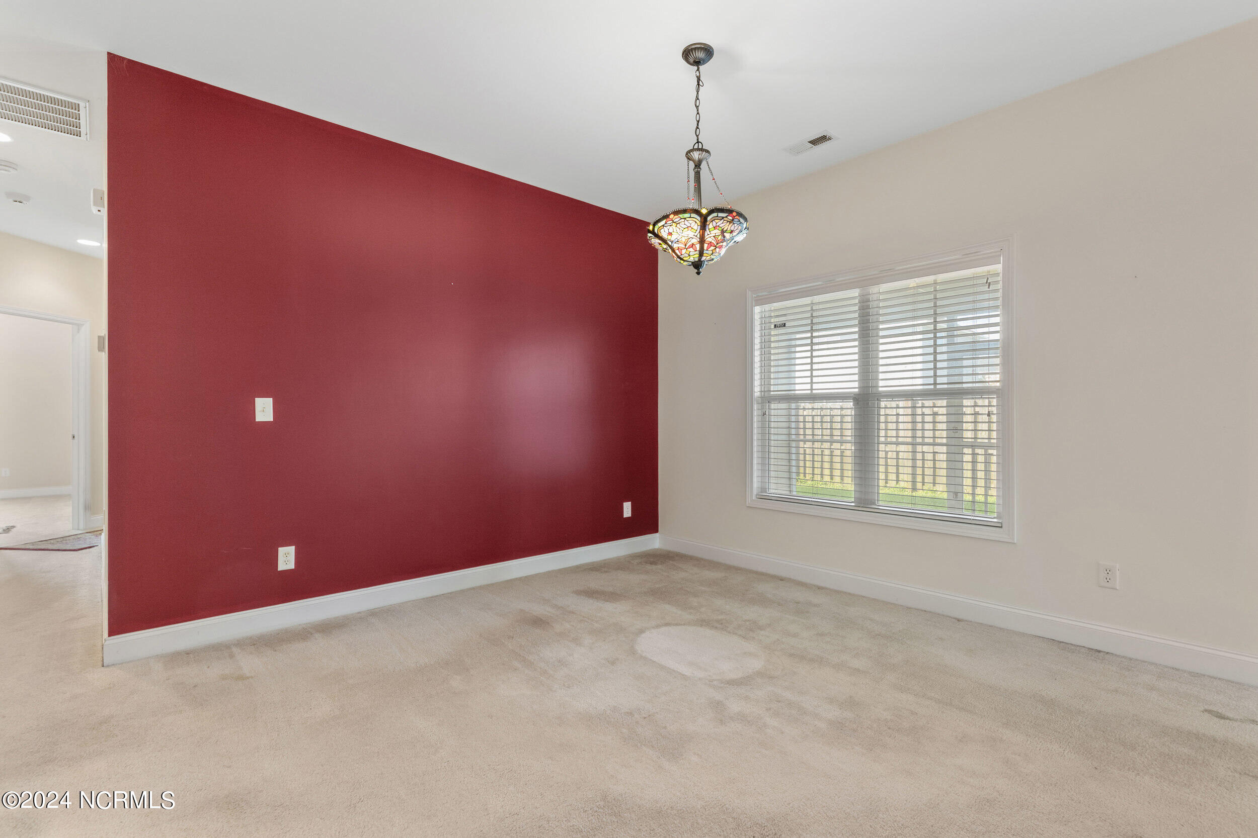 1504 Stones Edge Loop