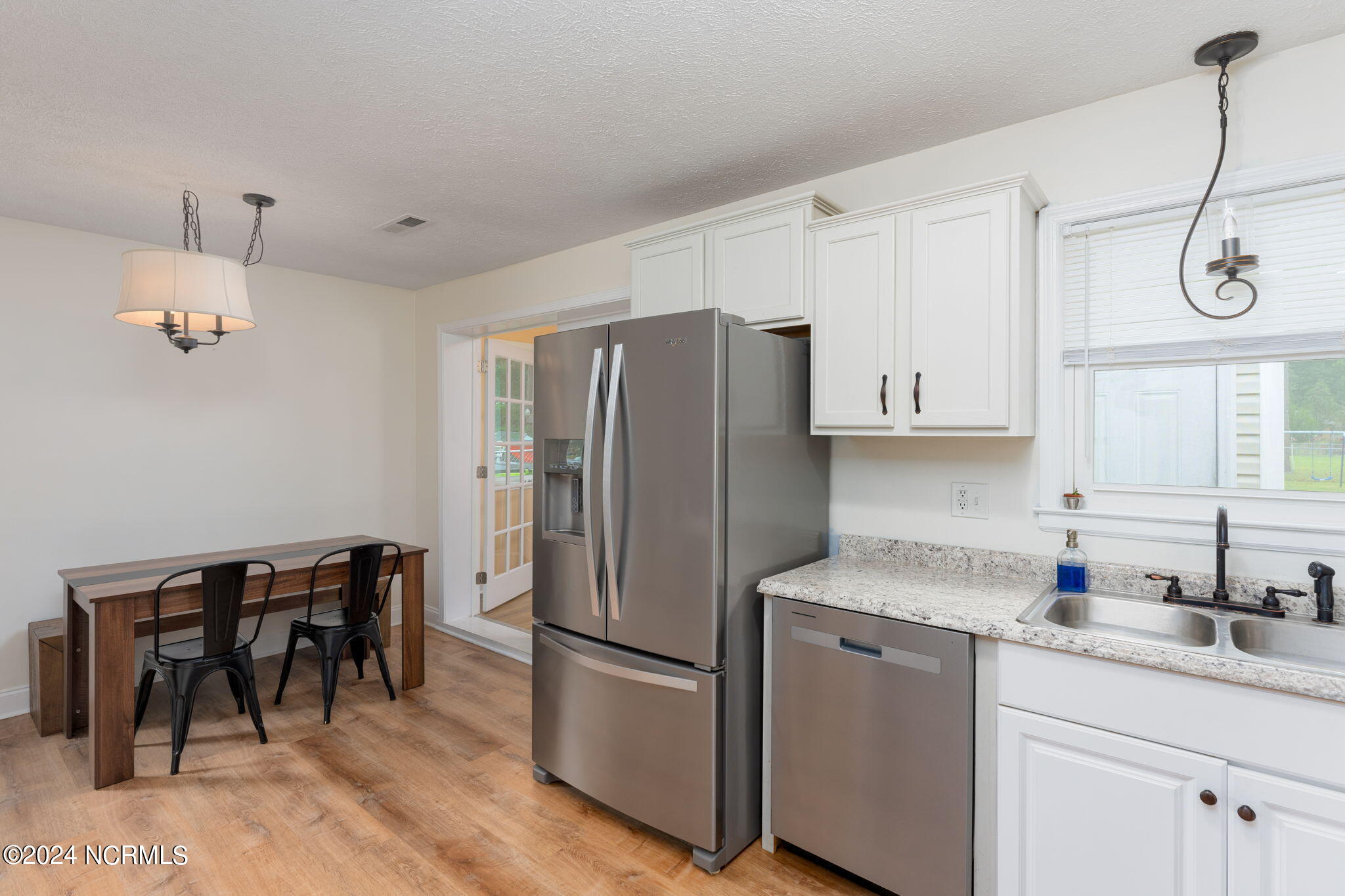 127 Meadowood Drive
