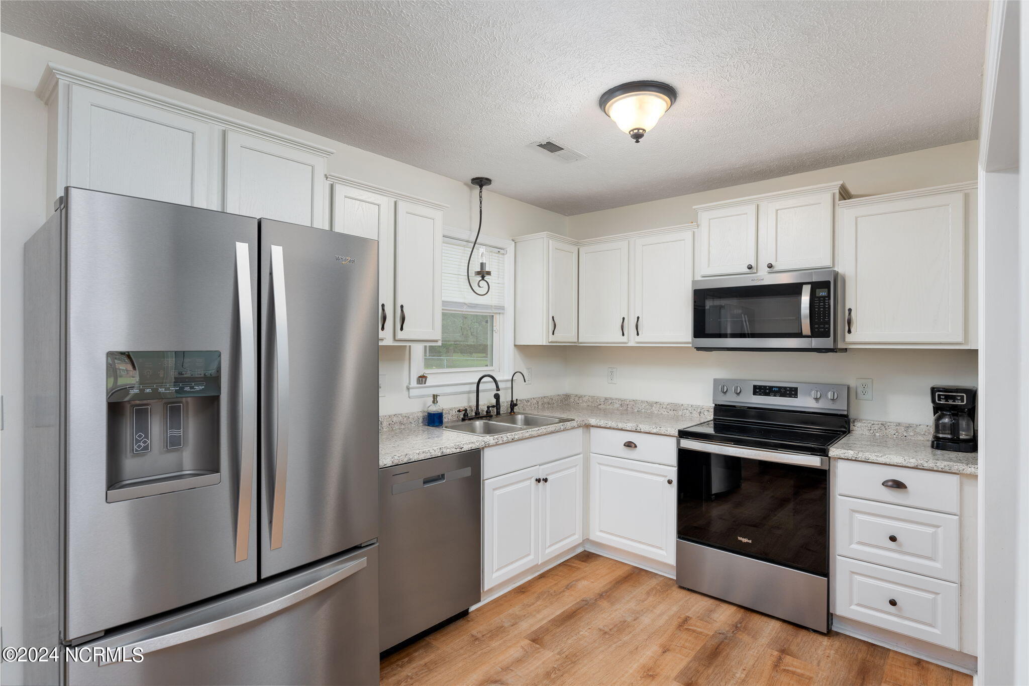 127 Meadowood Drive