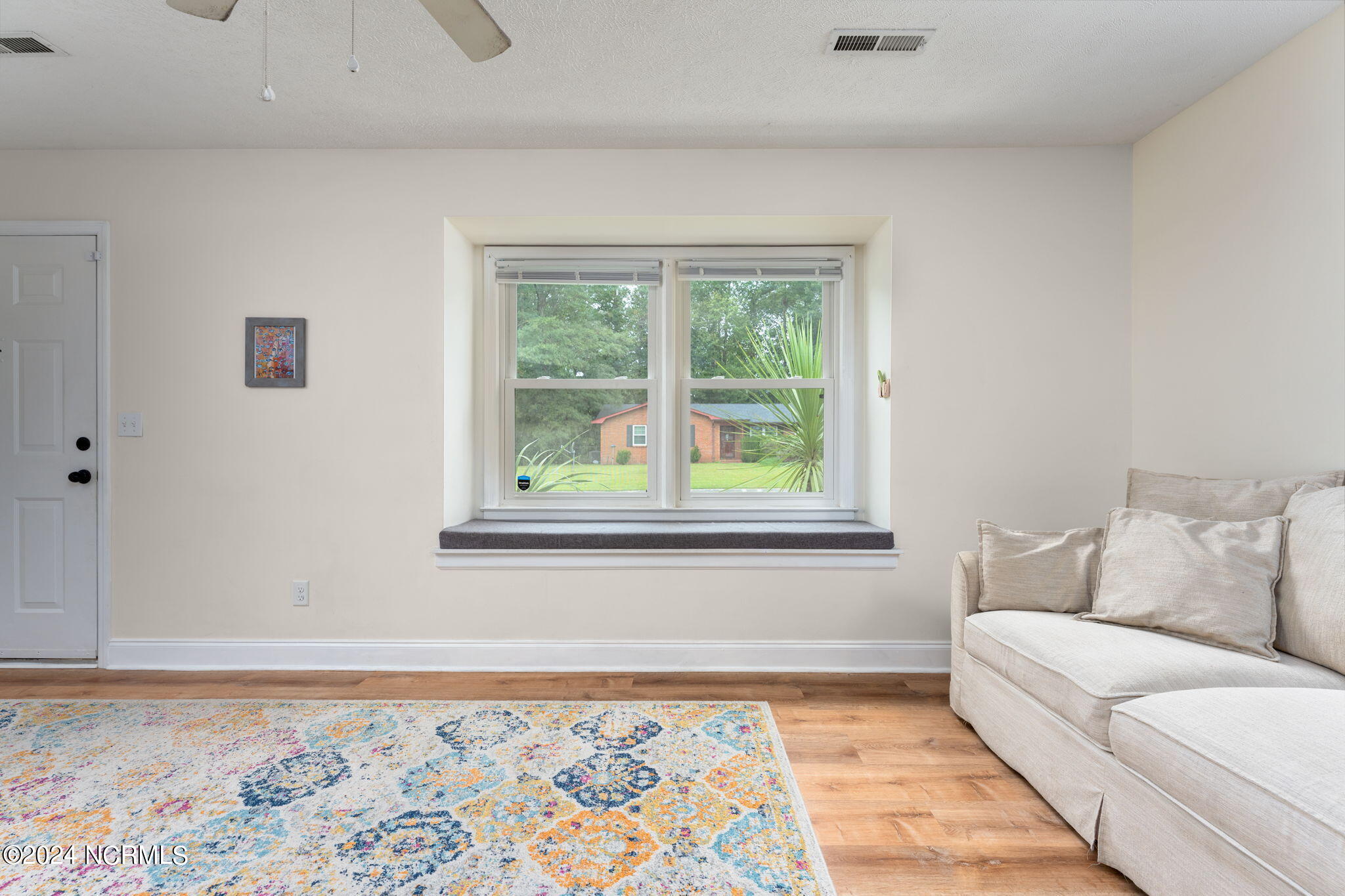 127 Meadowood Drive