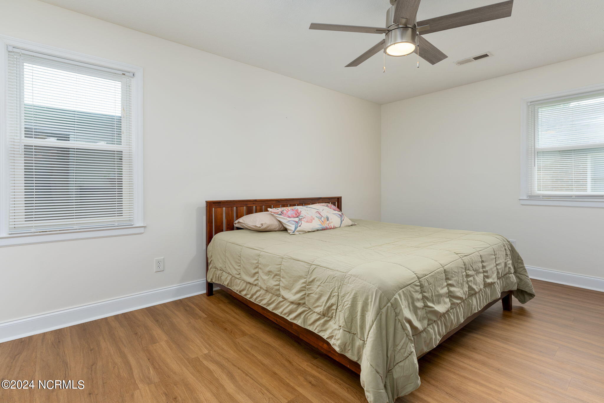 127 Meadowood Drive