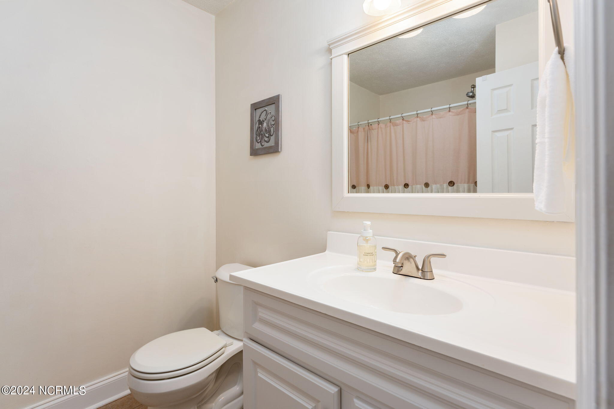 127 Meadowood Drive